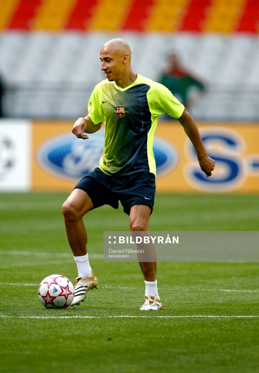 Henrik Larsson,  Barcelona tränar på Stade De France