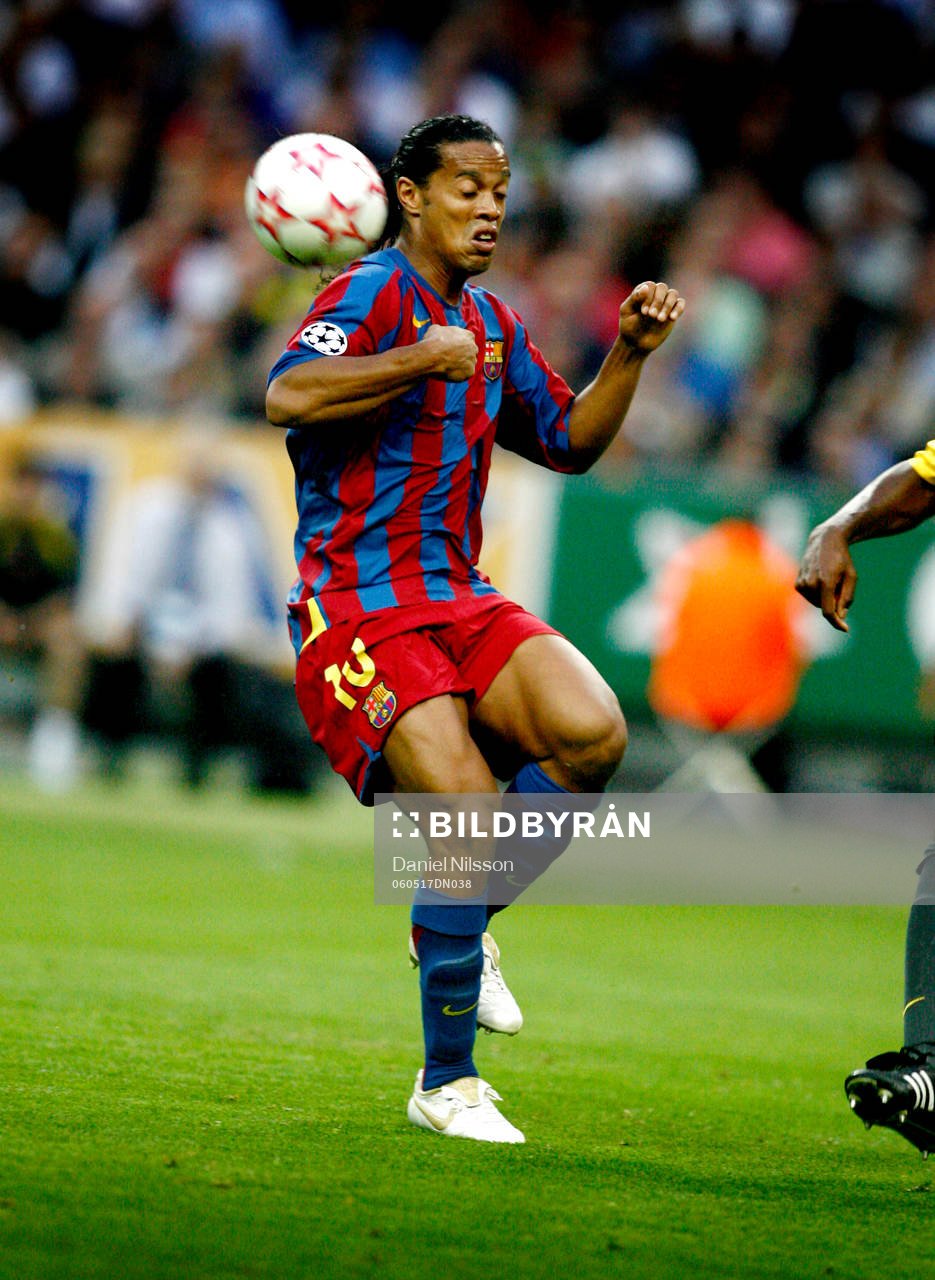 Ronaldinho, Barcelona