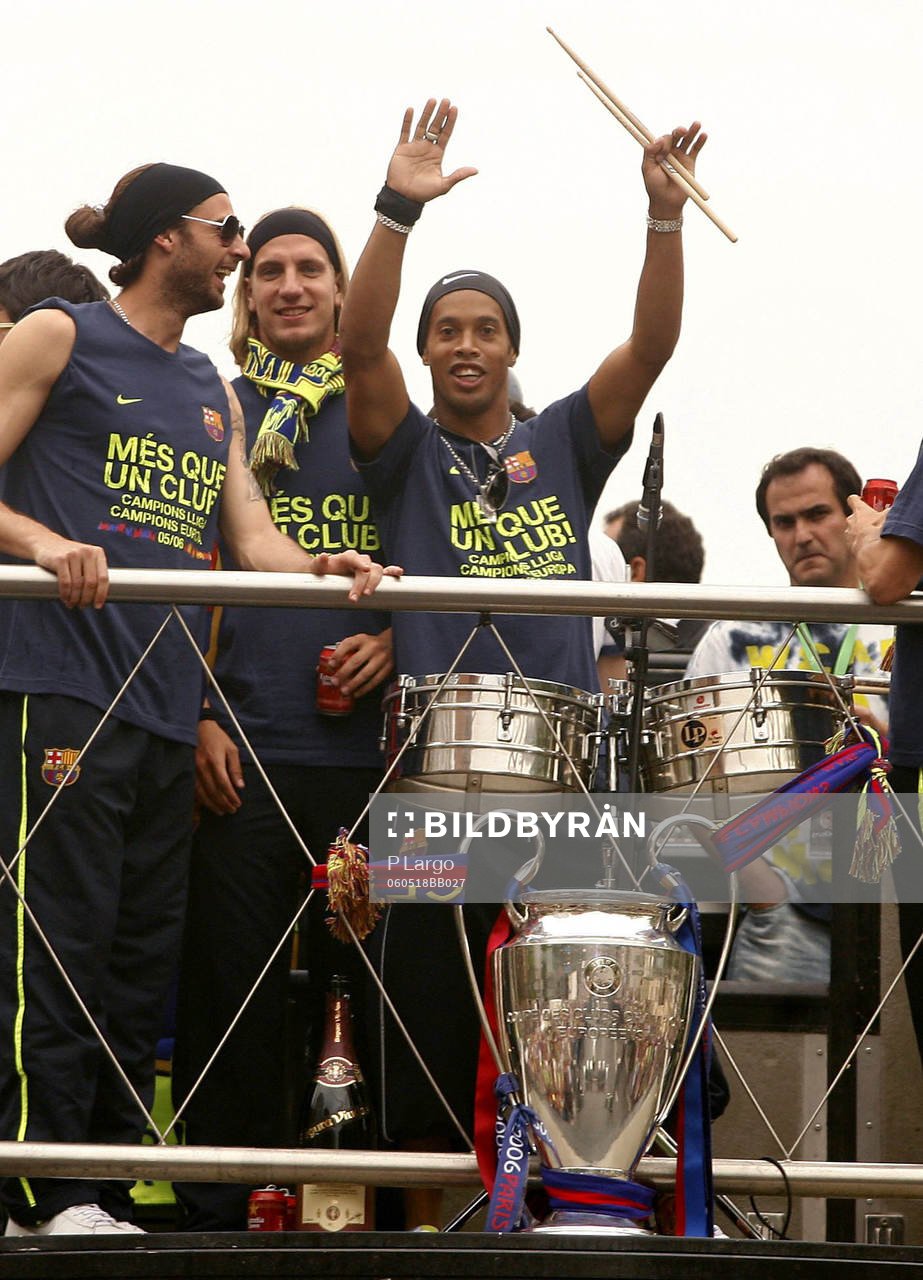 Thiago Motta, Maxi Lopez och Ronaldinho (Jubel, Trumma,