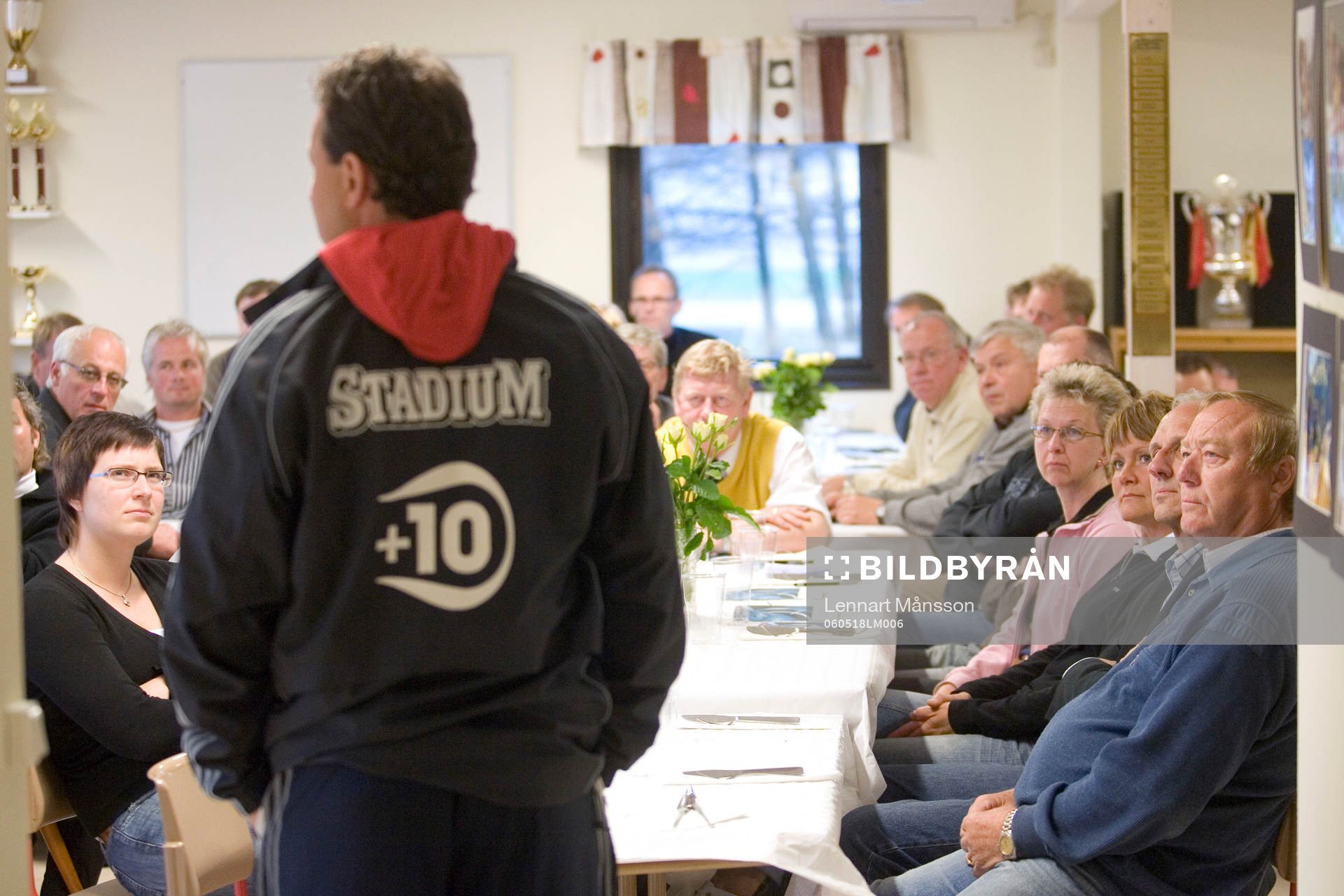 Ryggen på Stefan Rehn, assisterande tränare, Djurgården.
