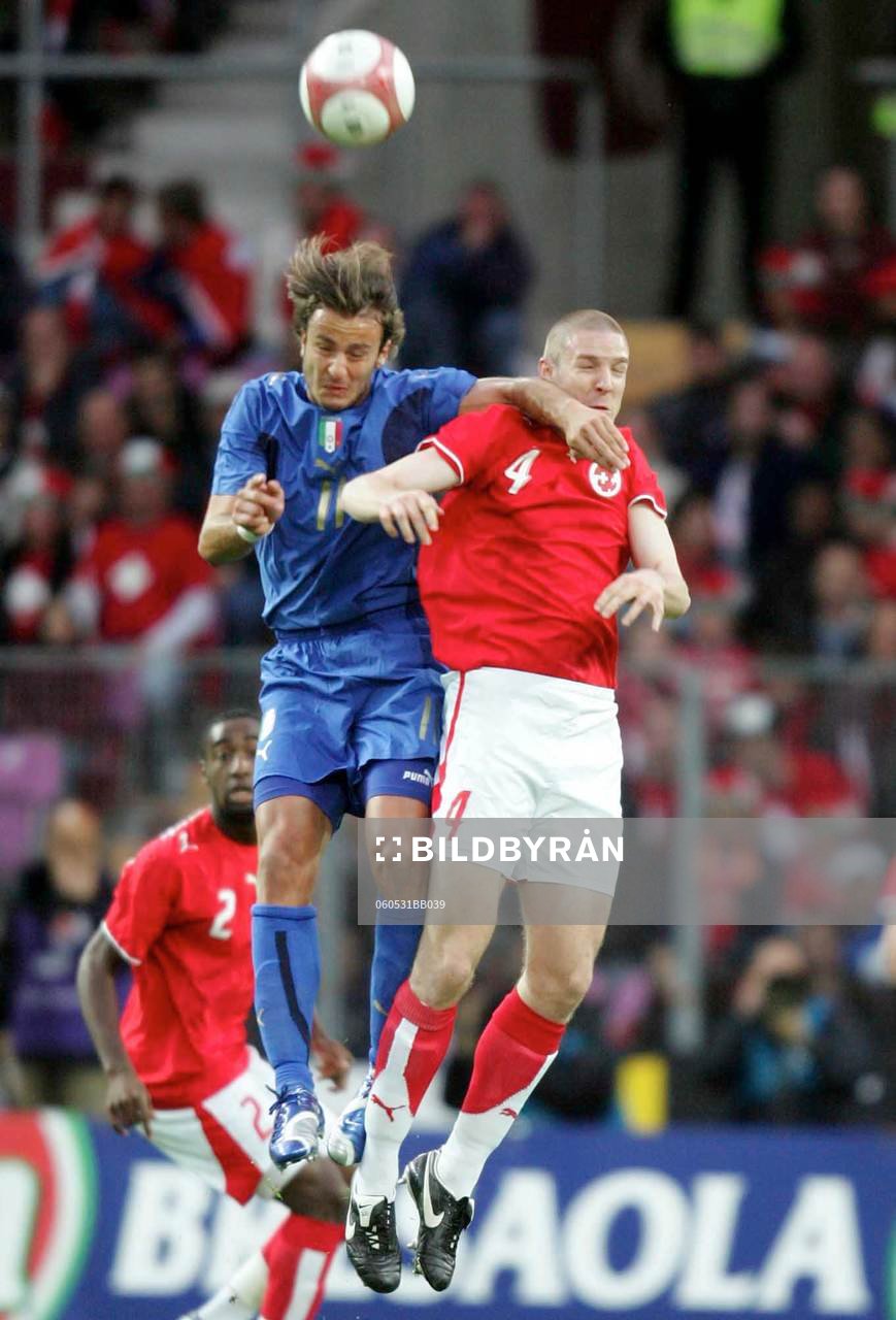  Alberto Gilardino och Philipe Senderos.  