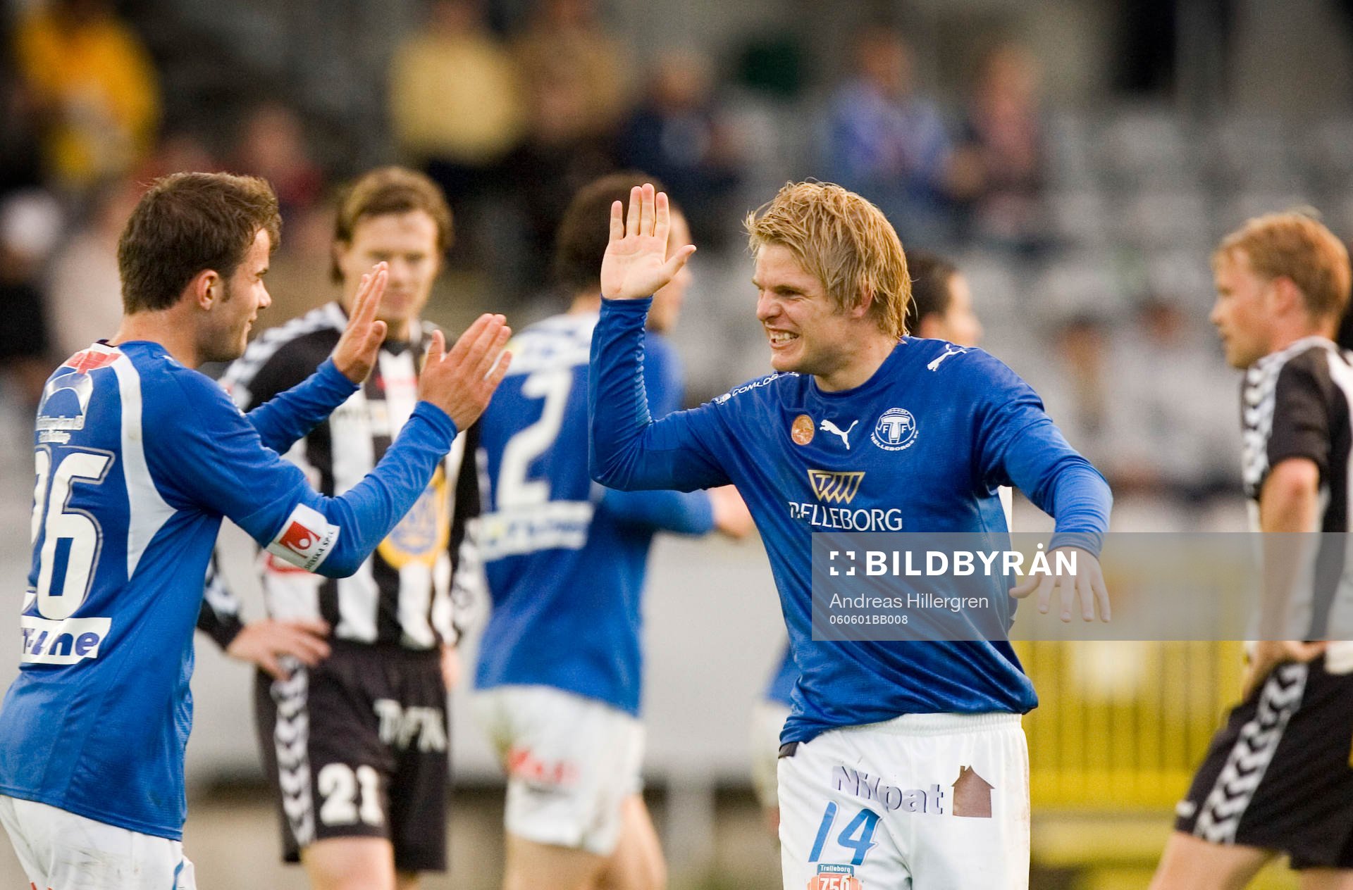 high five av Trelleborgs målskytt Patrick Nilsson och