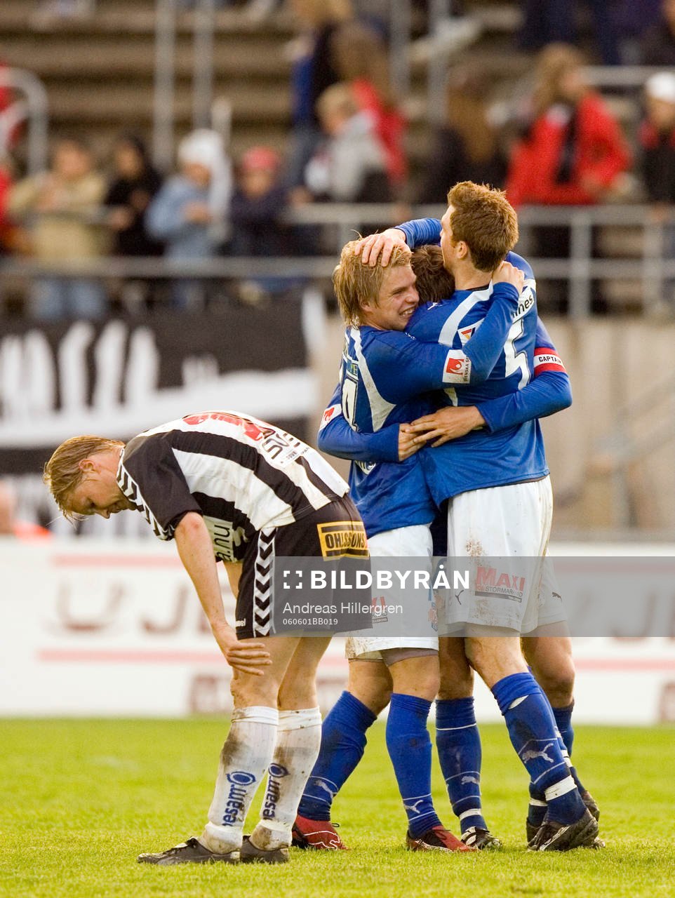 Fotboll, Superettan, Landskrona Bois - Trelleborg: Patrik Nilsson och Mikael Bengtsson, jublar.