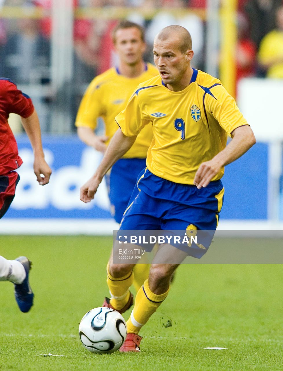 Fredrik Ljungberg, Sverige