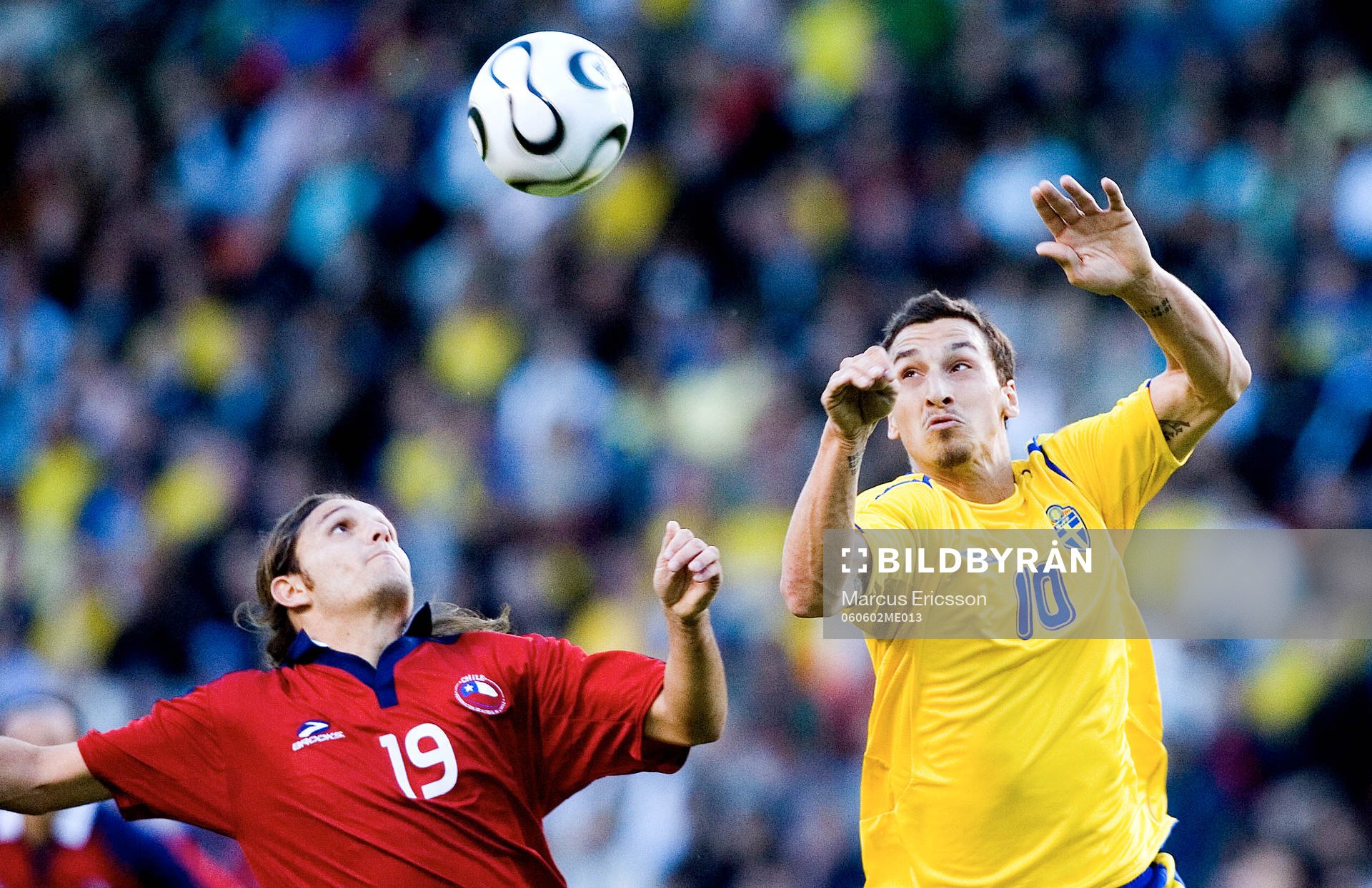 Rafael Olarra, Chile och Zlatan Ibrahimovic, Sverige