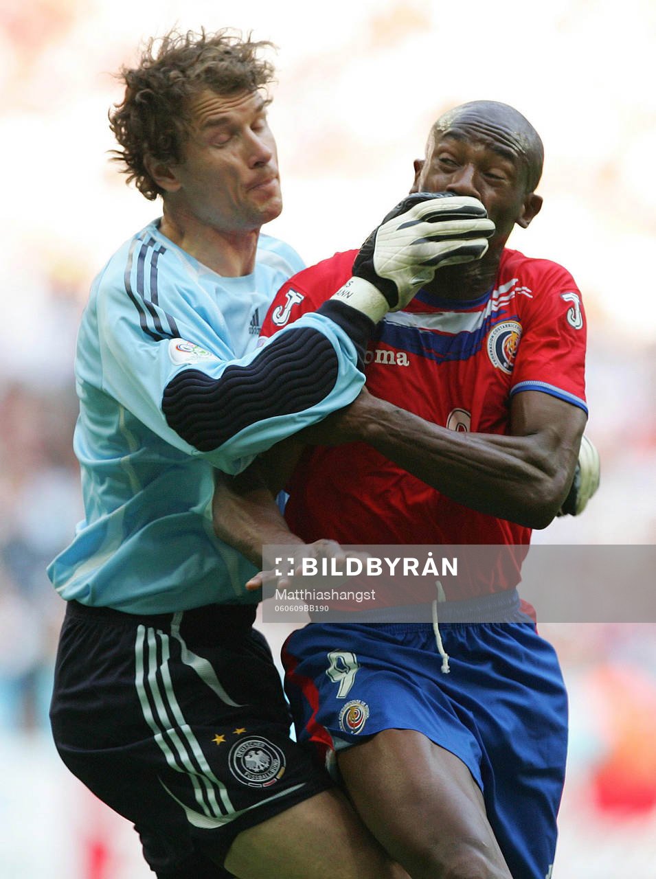Jens Lehmann, målvakt, Tyskland och Paulo Wanchobe, Costa