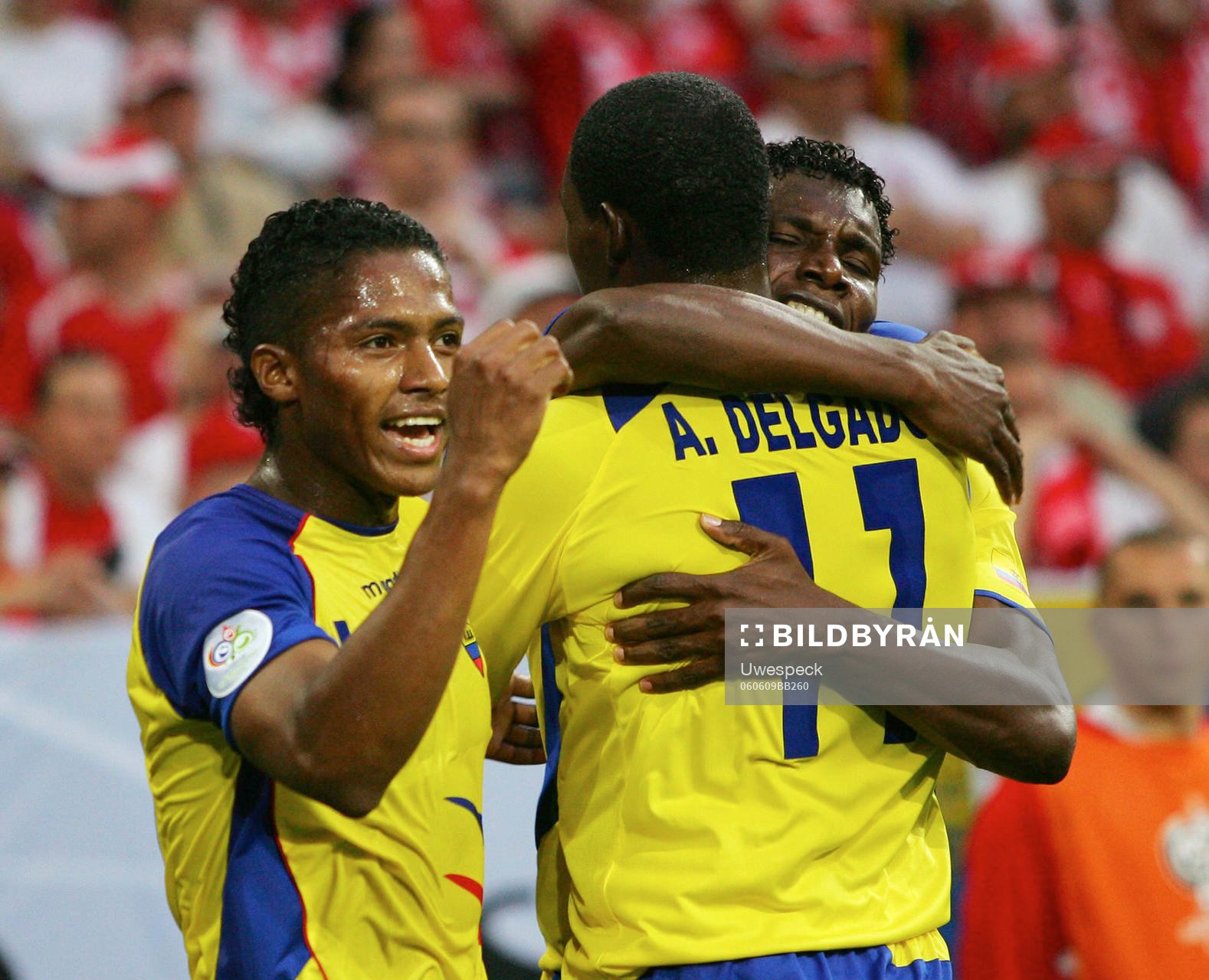  Luis Valencia, Augustin Delgado, Carlos Tenorio, Ecuador, jubel efter 1-0.