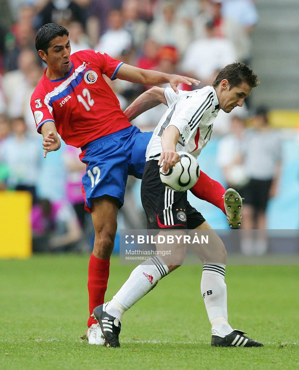 Leonardo Gonzalez, Costa Rica och Miroslav Klose, Tyskland
