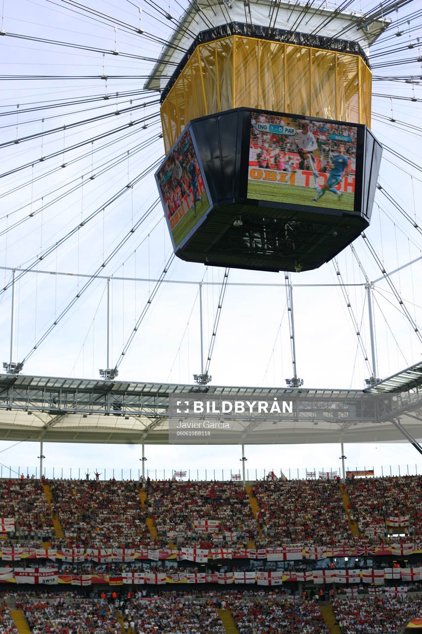 Commerzbank Arena i Frankfurt, Jumbotron, Stadion