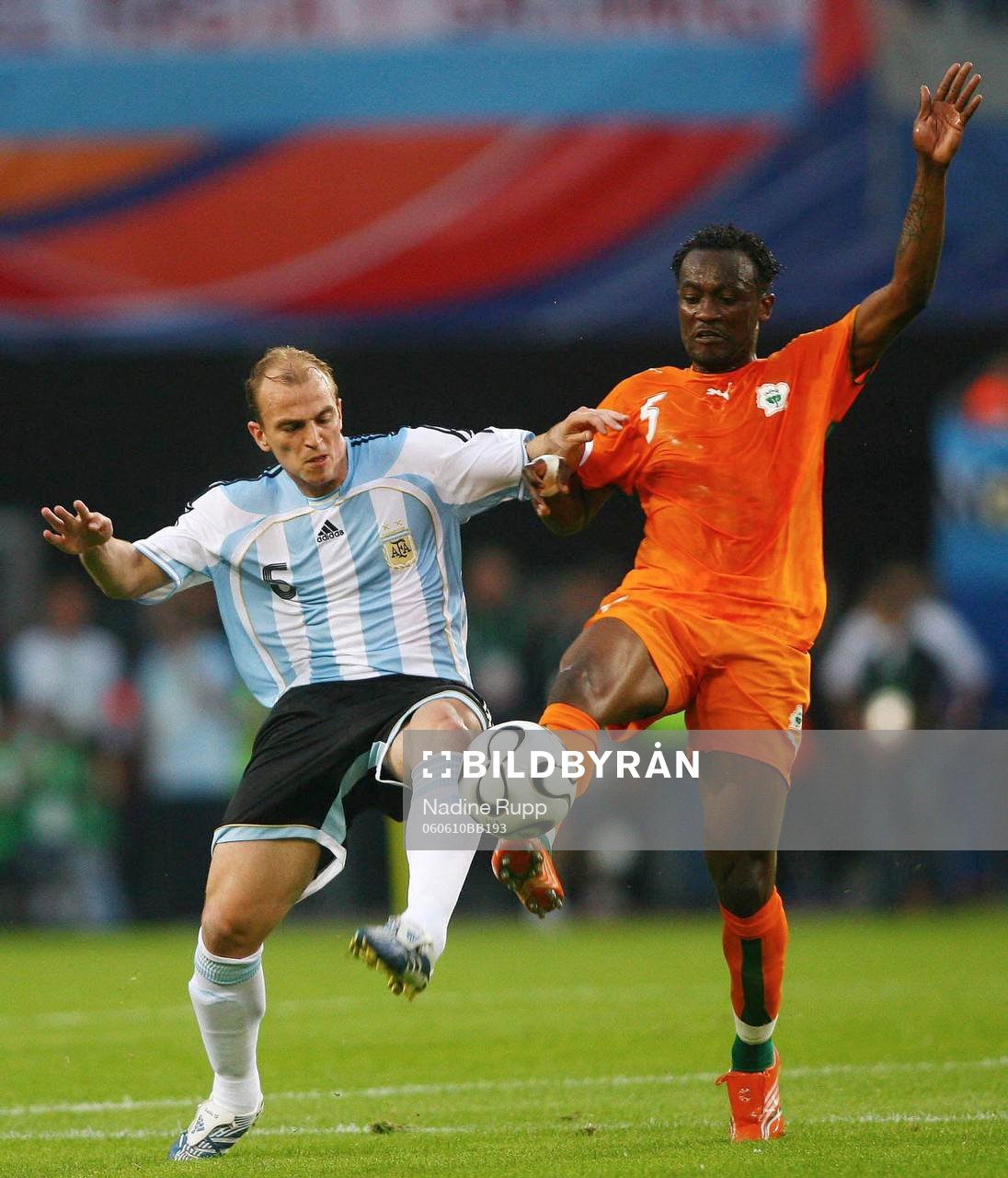 Esteban Cambiasso, Argentina och Didier Zokora,