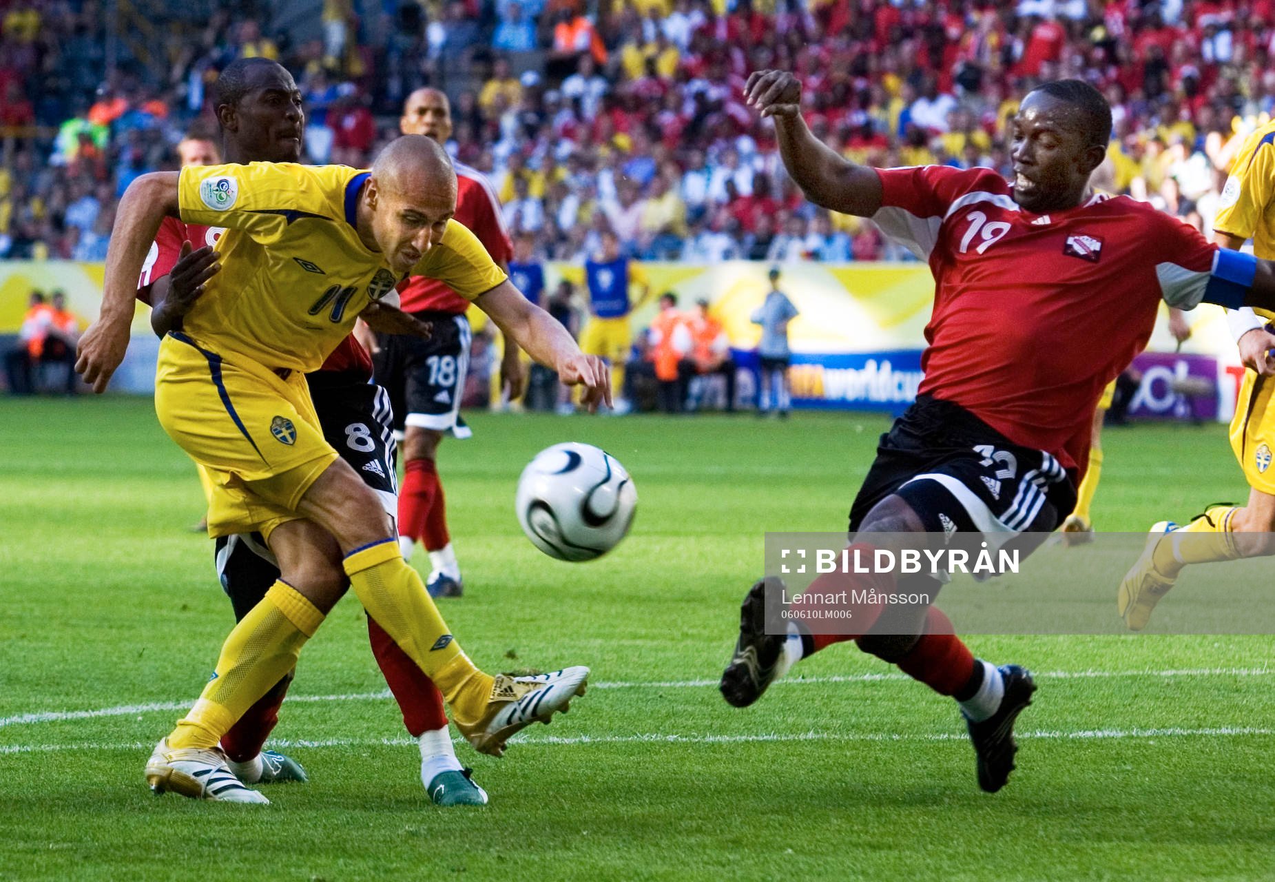 Henrik Larsson, Sverige och Dwight Yorke, Trinidad och