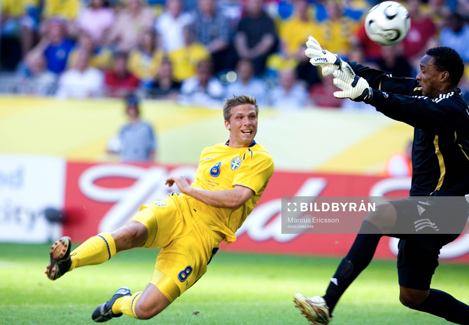 Anders Svensson, Sverige och Shaka Hislop, Trinidad