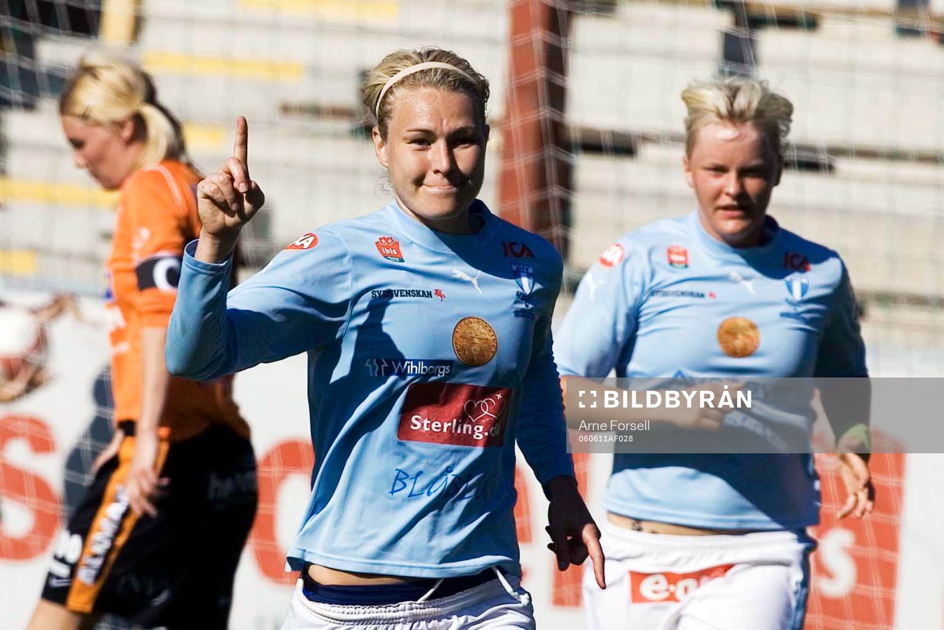 . Asthildur Helgadottir jubel