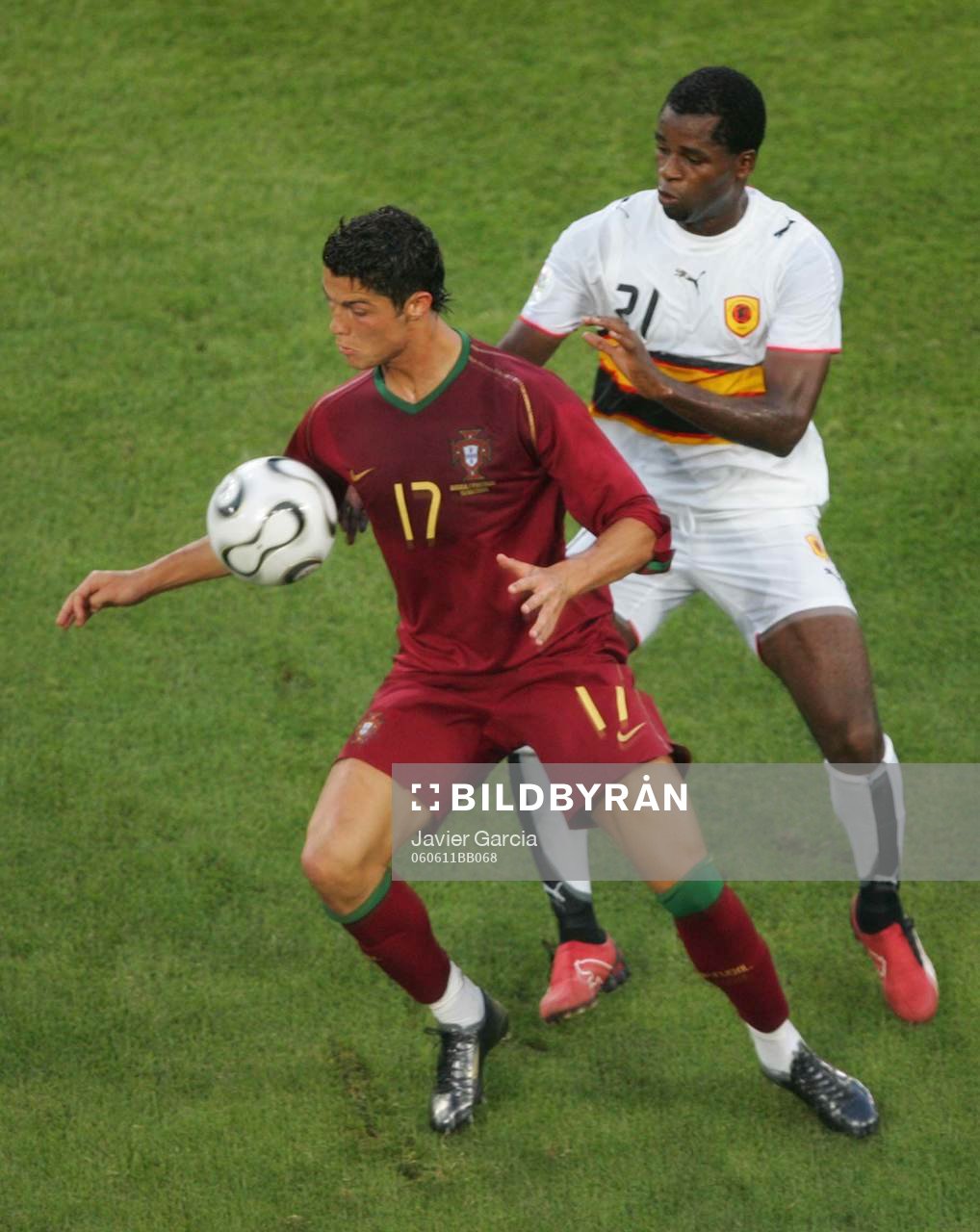 Cristiano Ronaldo, Portugal och Delgado, Angola
