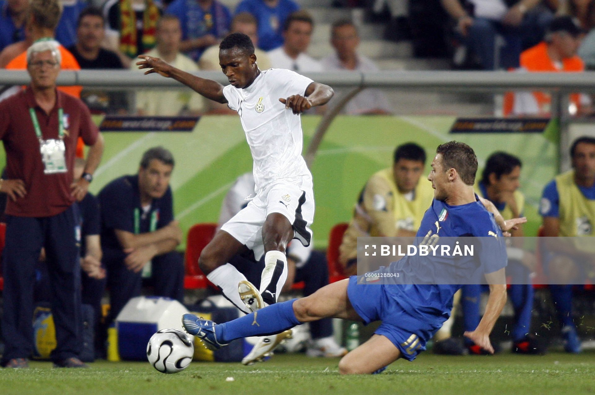 John Paintsil, Ghana och Francesco Totti, Italien