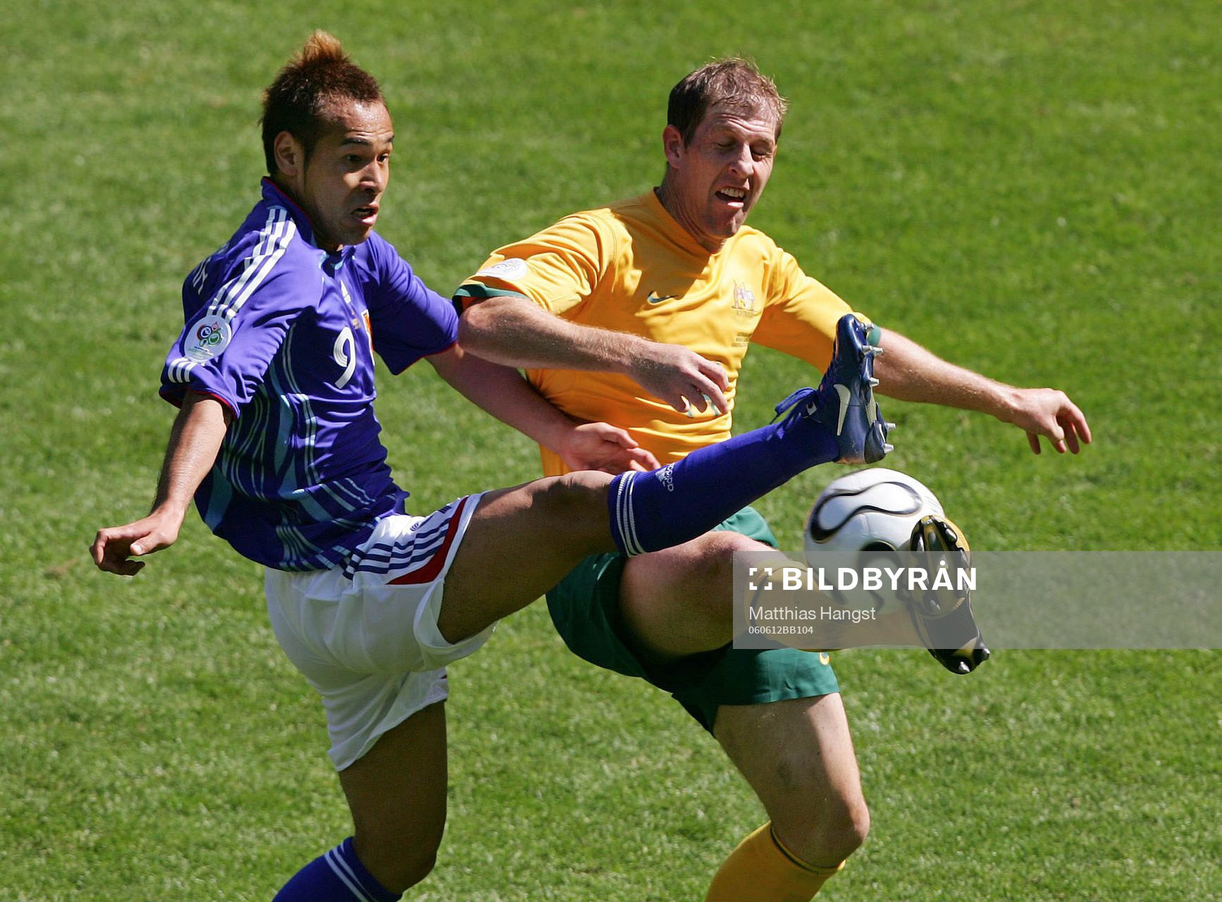 Naohiro Takahara, Japan och Scott Chipperfield, Australien