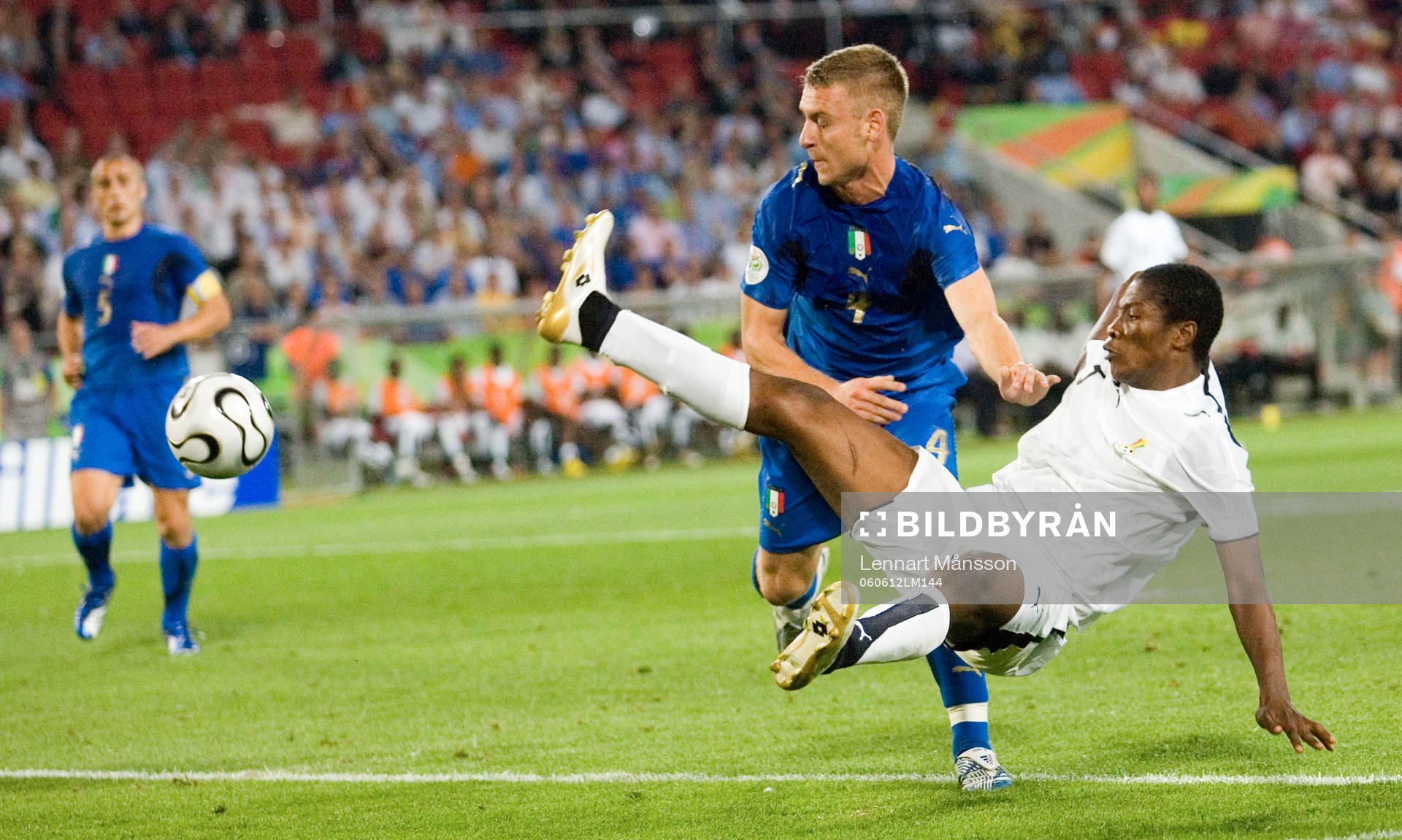 De Rossi satte stopp för Ghana, som satte sig på ändan