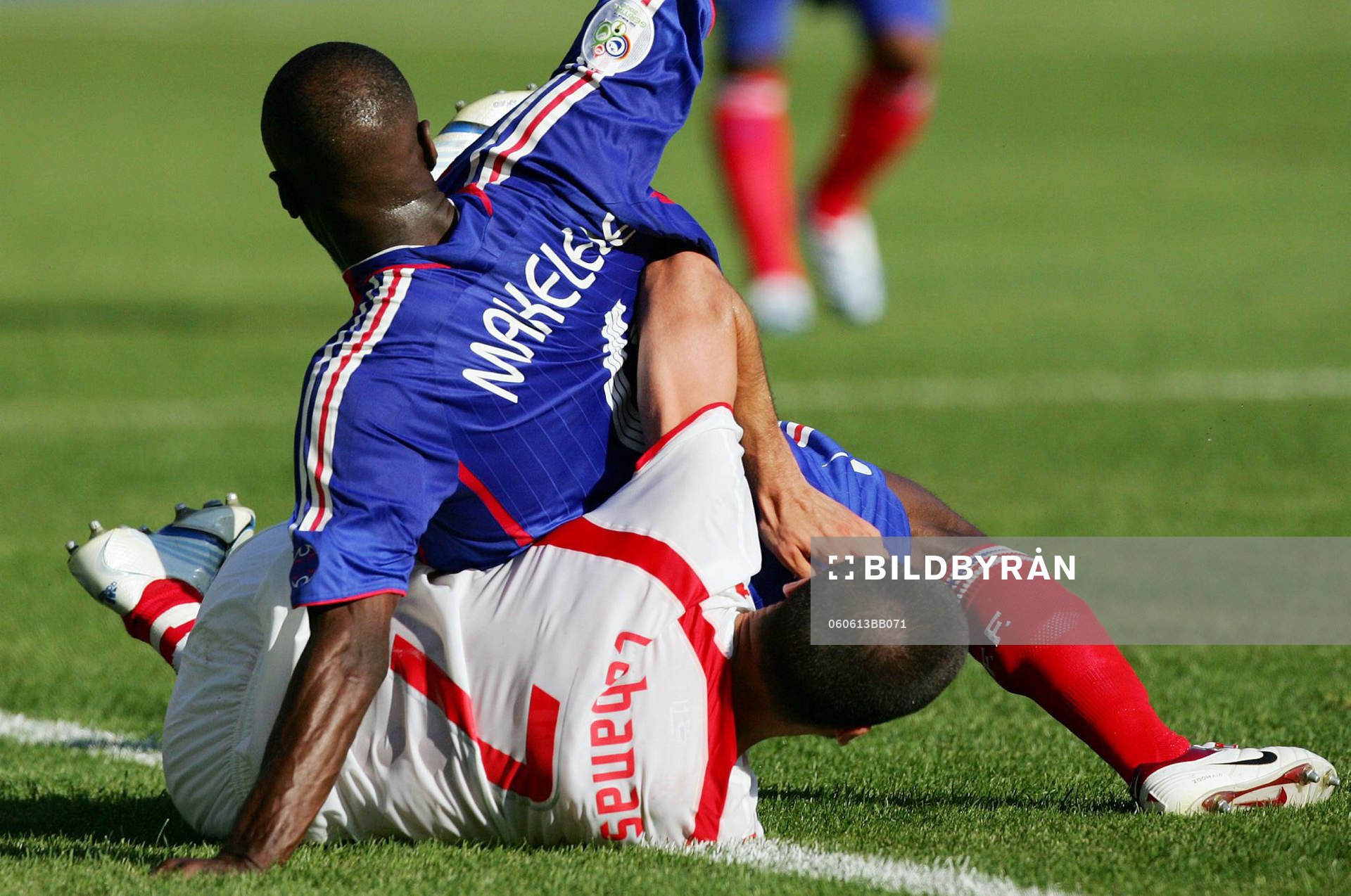 Ricardo Cabanas, Schweiz och Claude Makelele, Frankrike
