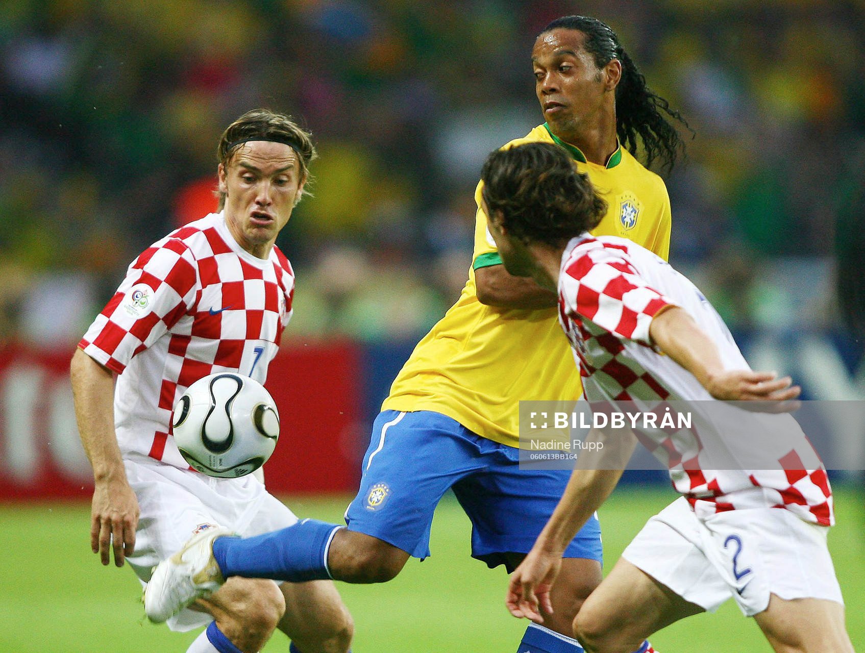 Ronaldinho, Brasilien och Dario Simic och Darijo Srna,