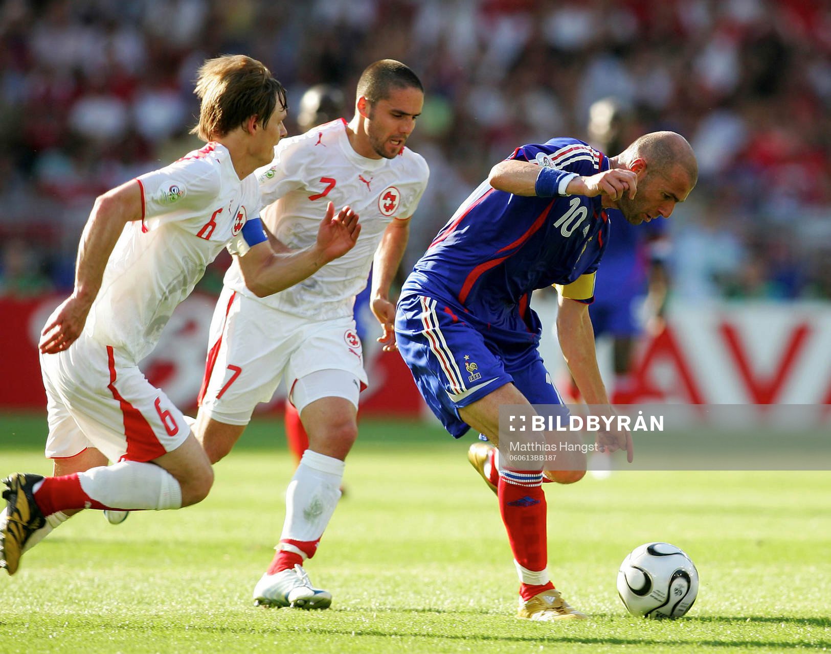 Ricardo Cabanas, Schweiz och Zinedine Zidane, Frankrike