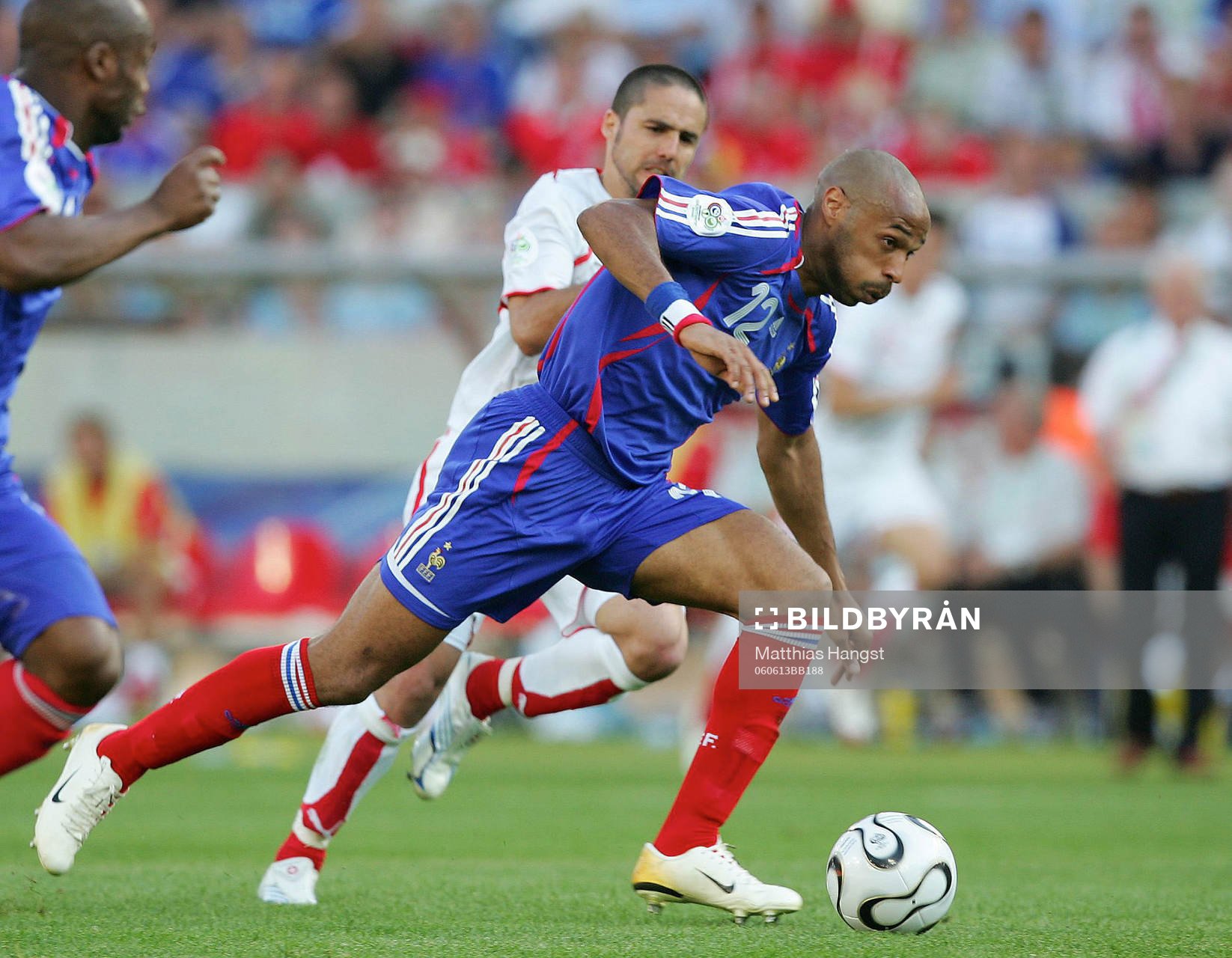 Thierry Henry, Frankrike och Florent Malouda, Schweiz