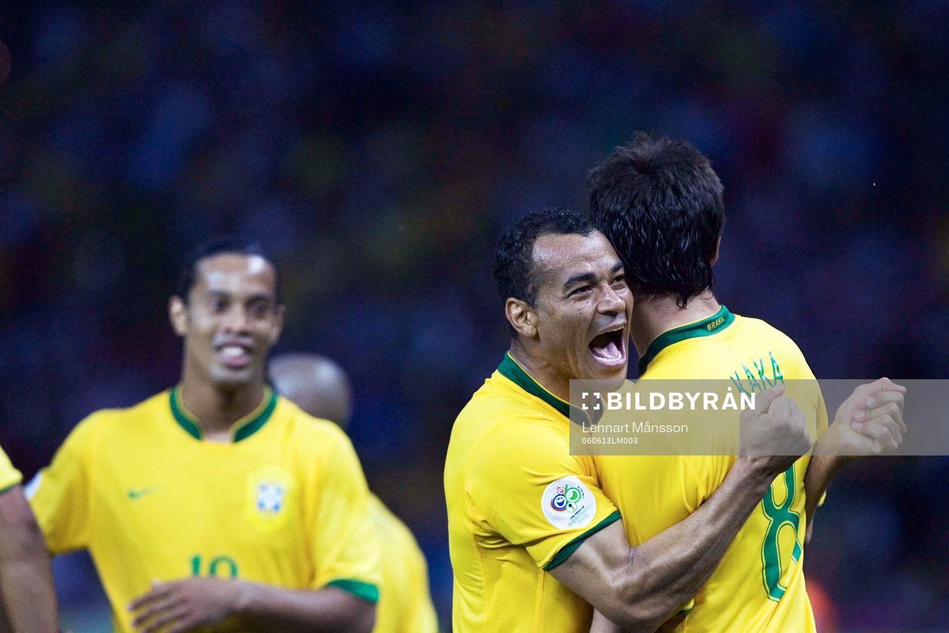 Kaka, Ronaldinho och Roberto Carlos, Brasilien (Jubel)