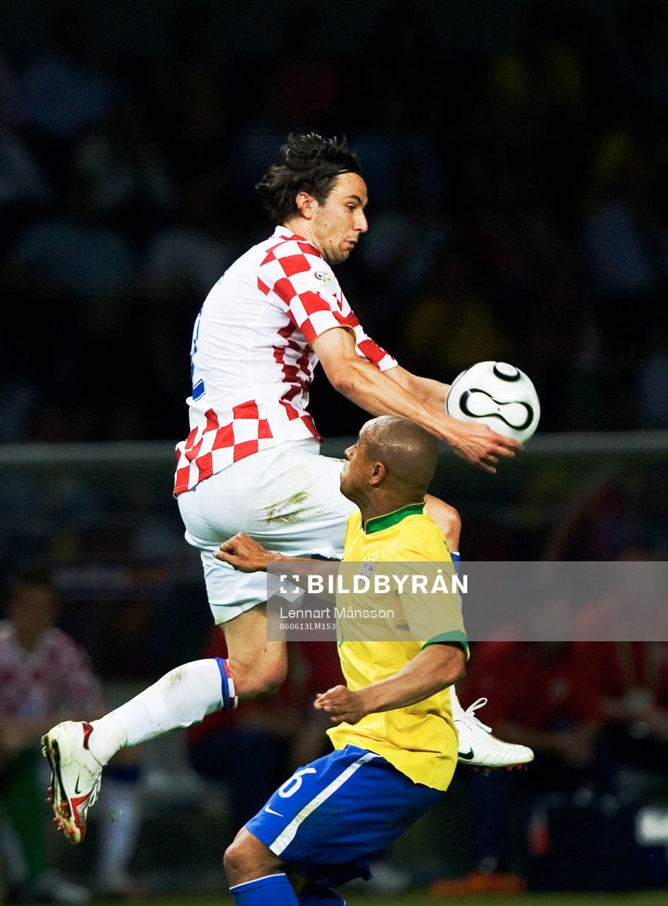 Darijo Srna, Kroatien och Roberto Carlos, Brasilien