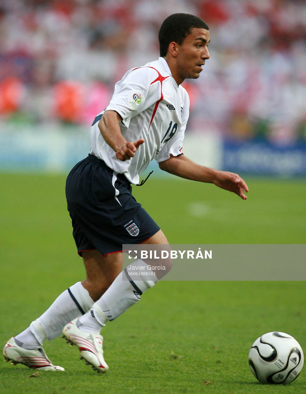  Aaron Lennon, England