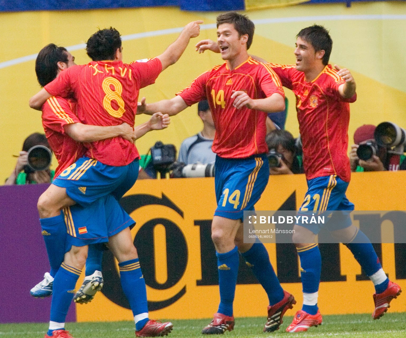 Xavi, Xabi Alonso och David Villla, Spanien, jubel
