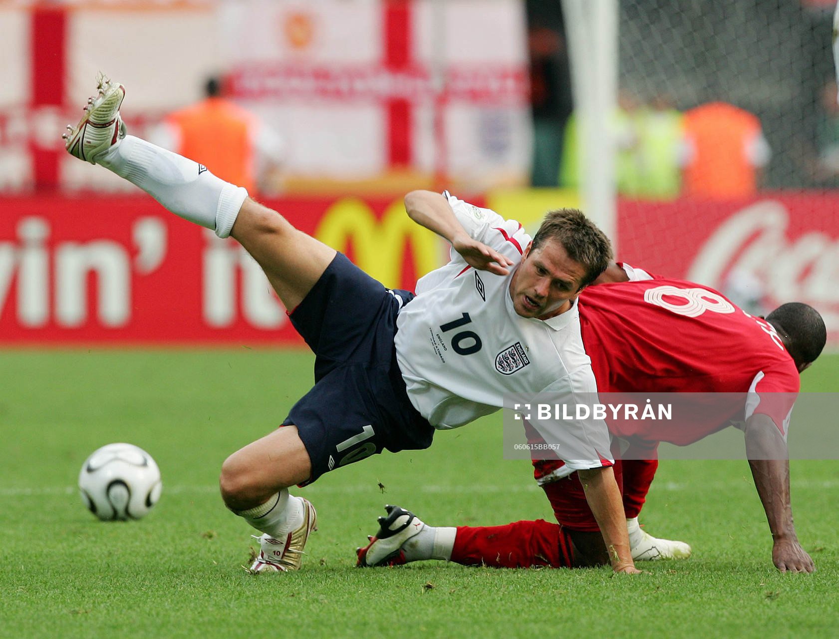 Michael Owen, England och Cyd Gray, Trinidad och Tobago
