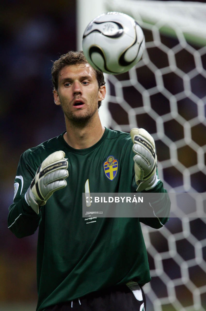 Andreas Isaksson, Sverige, målvakt