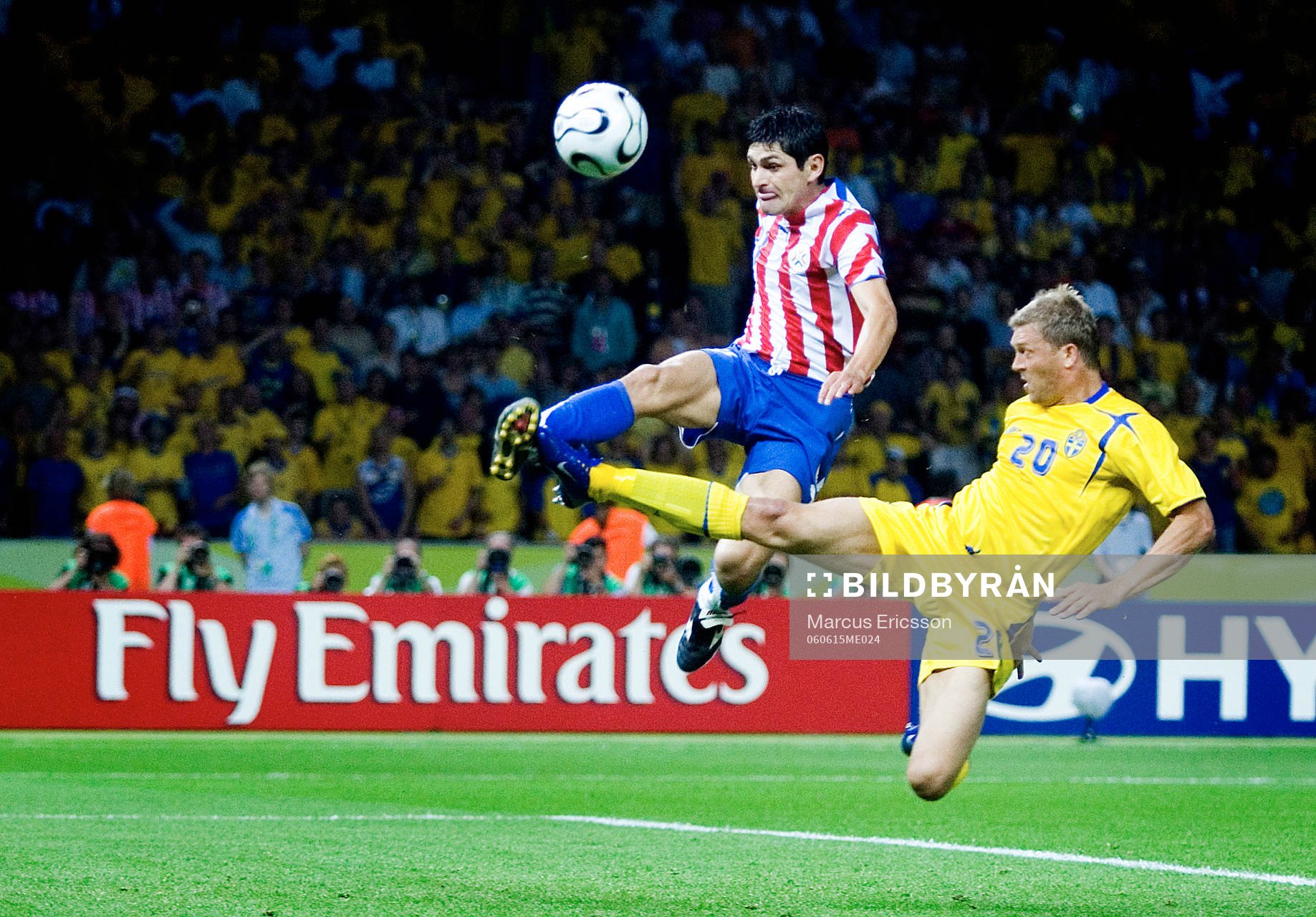 Marcus Allbäck, Sverige och Deniz Caniza, Paraguay