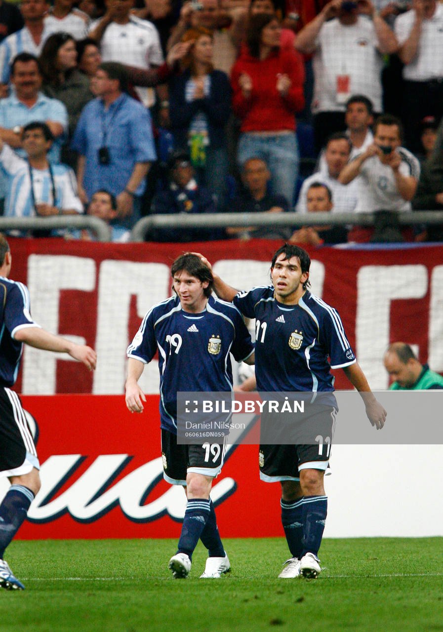 Lionel Messi, Argentina gjorde 6-0. Jubel med Carlos Tevez