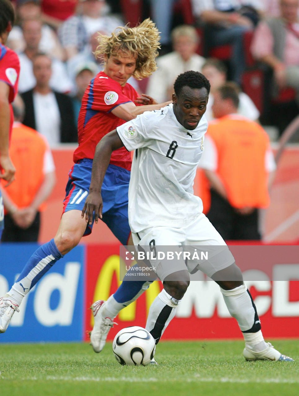 Pavel Nedved, Tjeckien och Michael Essien, Ghana
