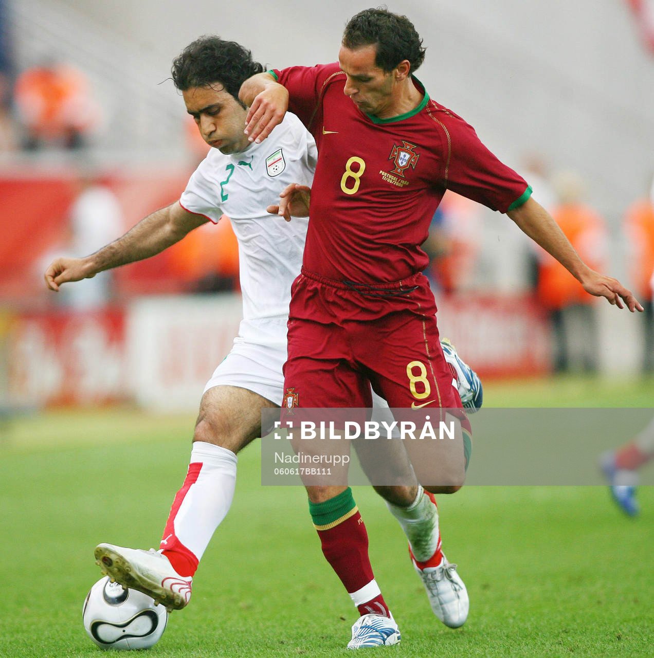 Mehdi Mahdavikia, Iran och Petit, Portugal