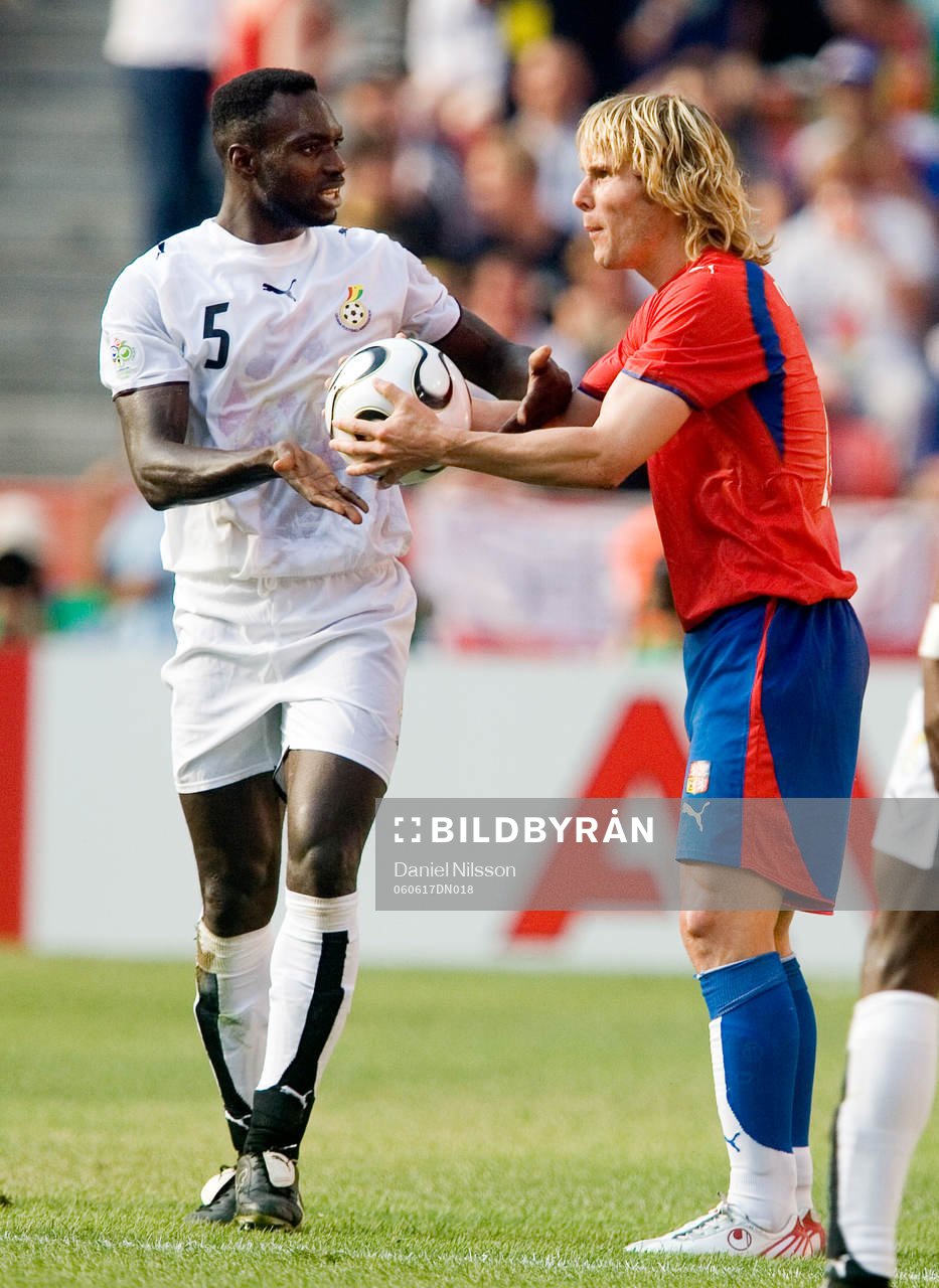 Pavel Nedved, Tjeckien och John Mensah, Ghana