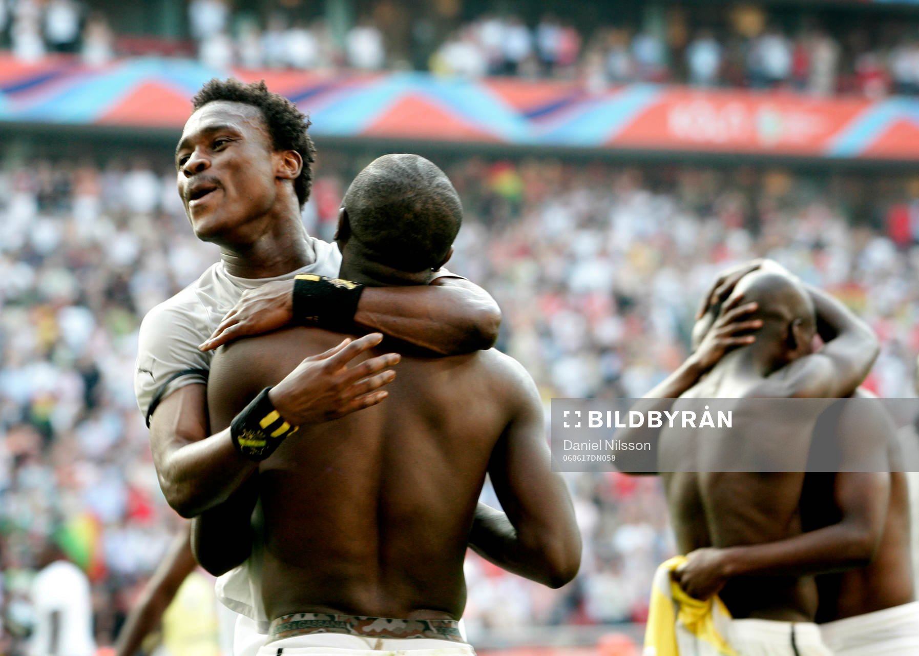 Derek Boateng, Ghana och resten av laget firade ordentligt