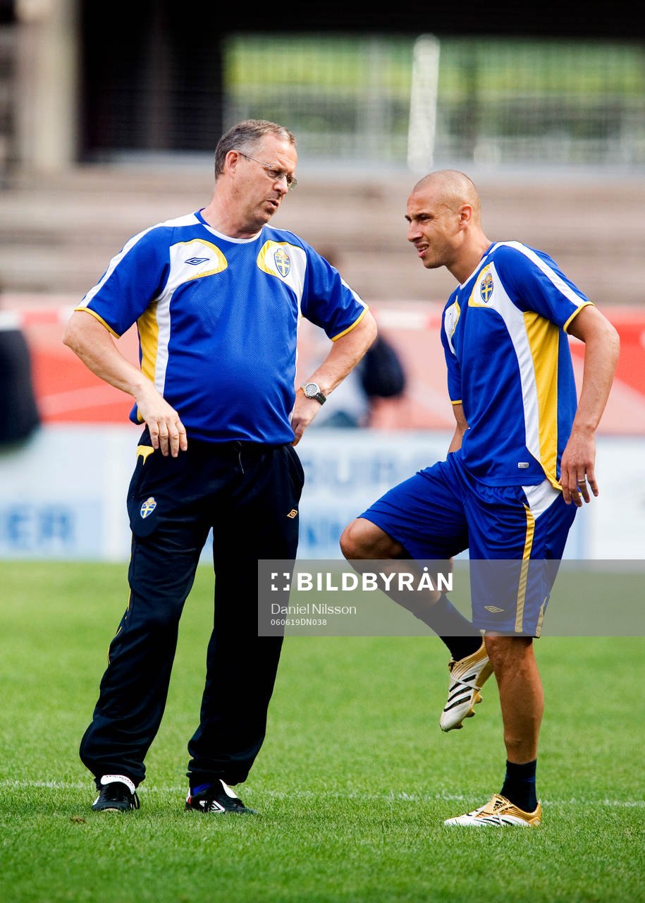 Lars Lagerbäck, förbundskapten Sverige och Henrik Larsson