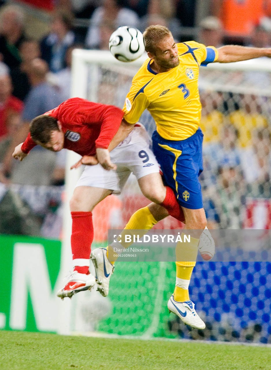 Olof Mellberg, Sverige och Wayne Rooney, England