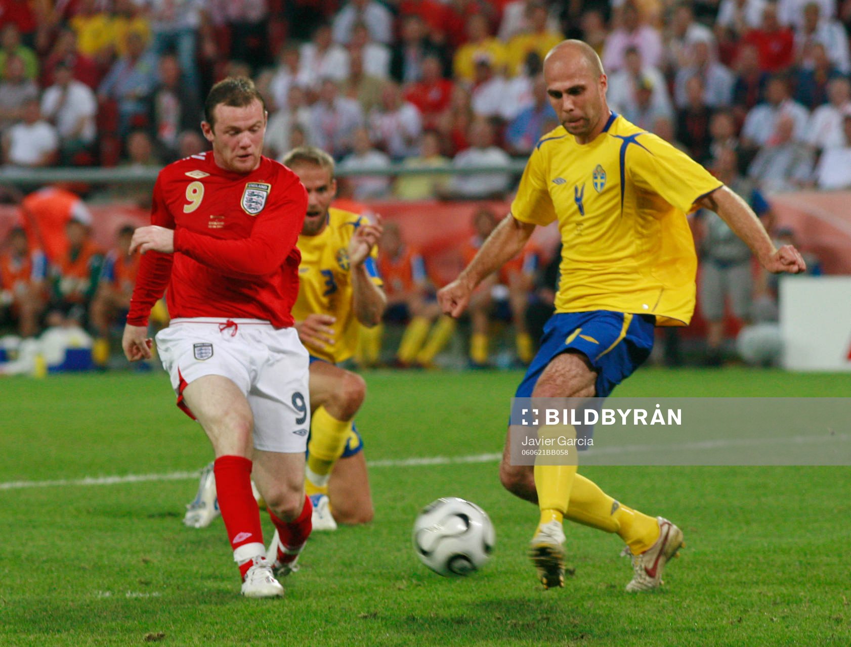 Wayne Rooney, England och Teddy Lucic, Sverige