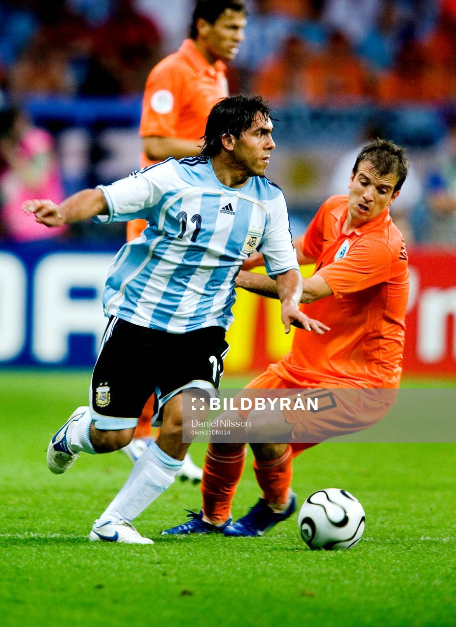 Oscar Tevez, Argentina och Rafael Van Der Vaart, Holland