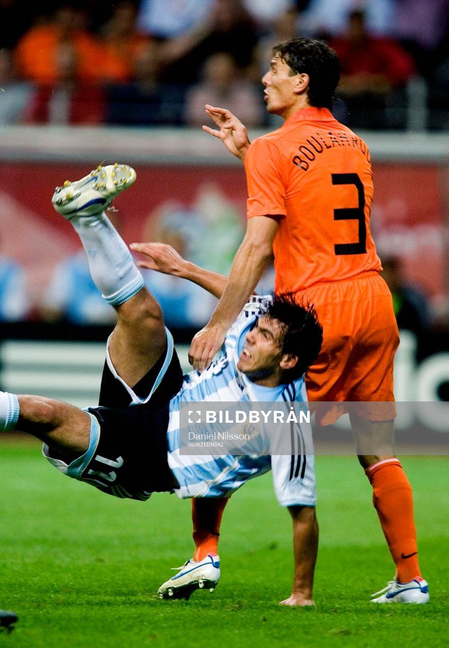 Oscar Tevez, Argentina och Khalid Boulahrouz, Holland