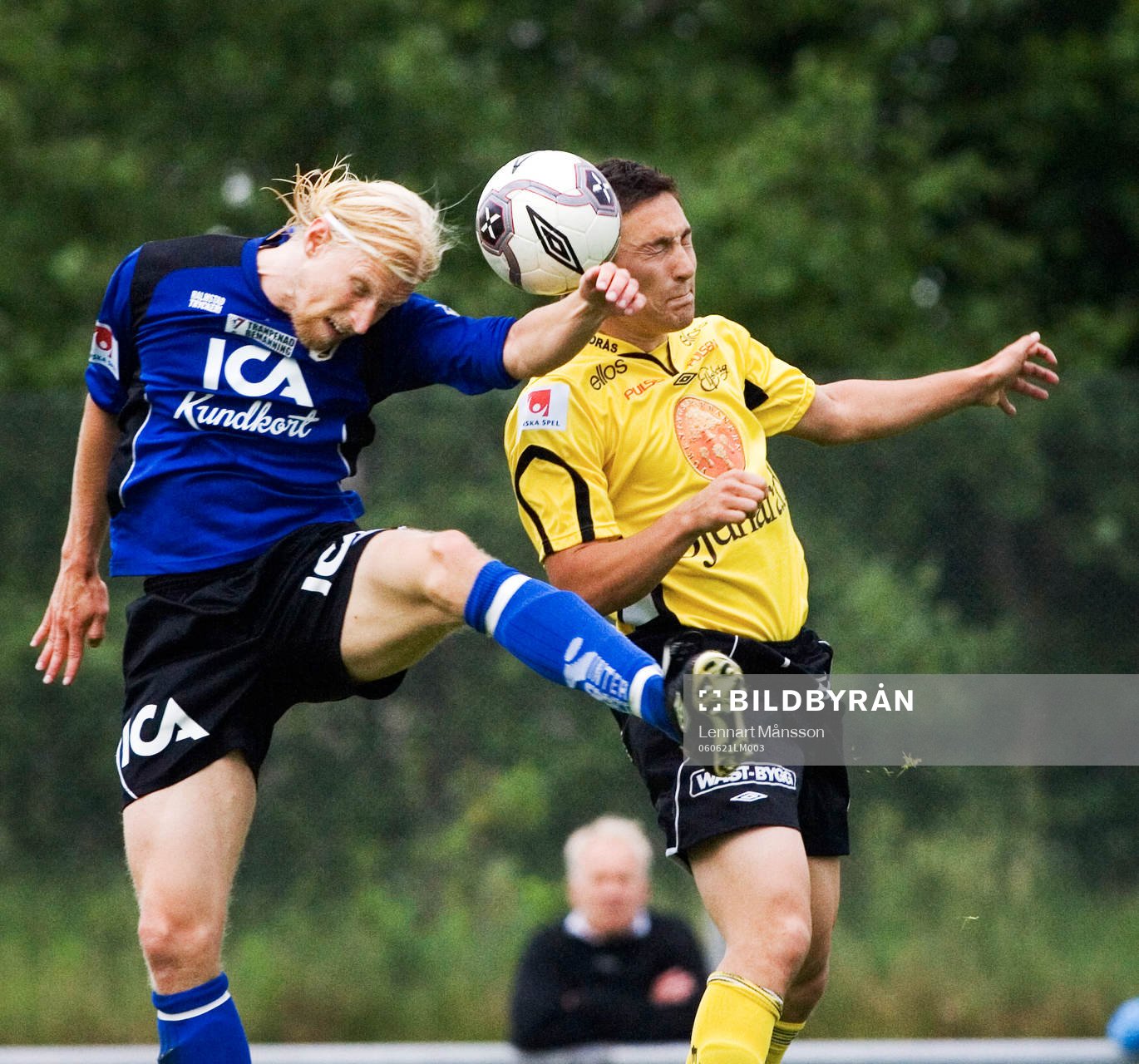 Per Texas Johansson, Halmstad i nickduell med  Jari