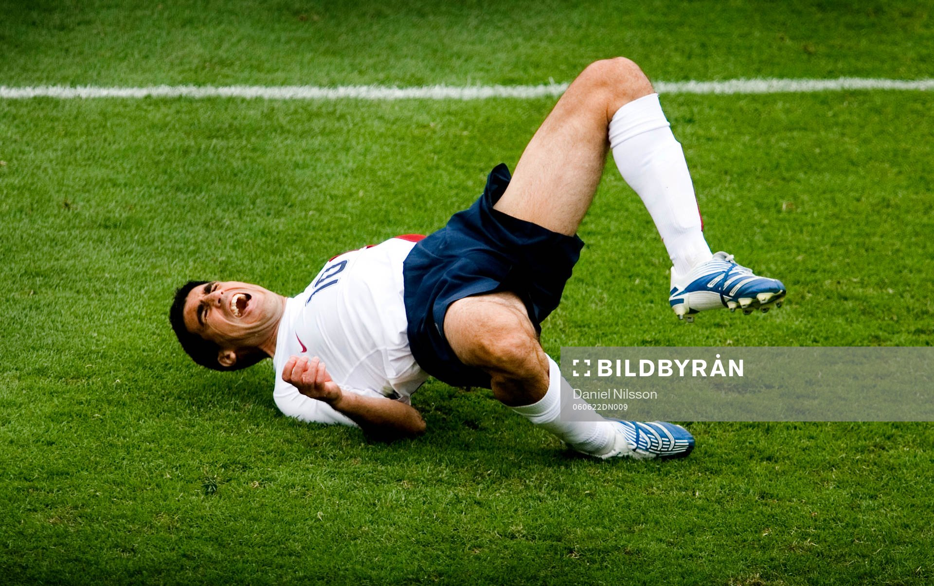 Fotboll, VM 2006, Claudio Reyna, USA. skada, ont, tackling