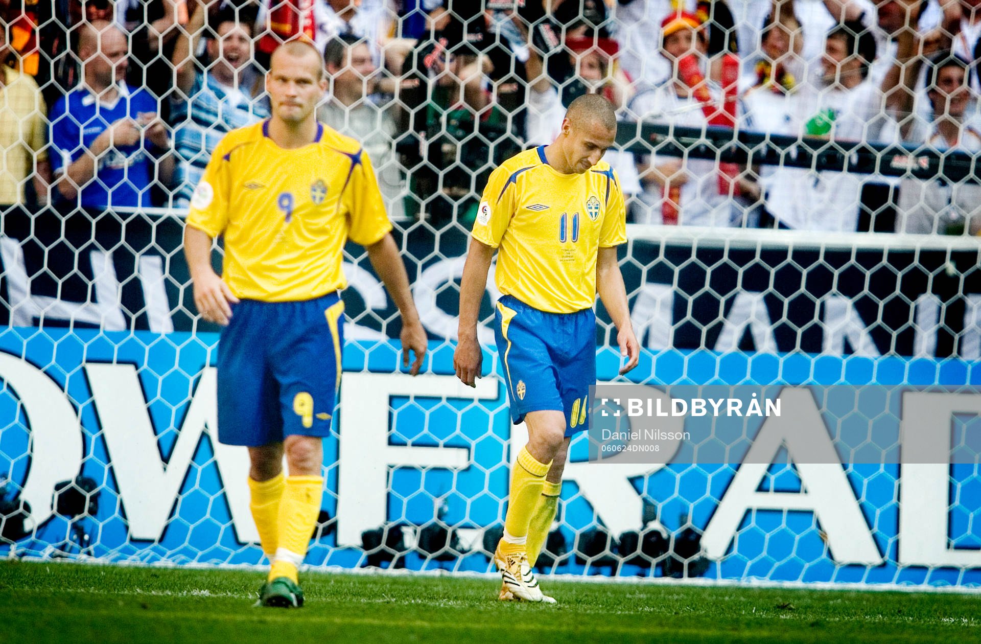 Henrik Larsson och Fredrik Ljungberg, Sverige (Depp) deppar