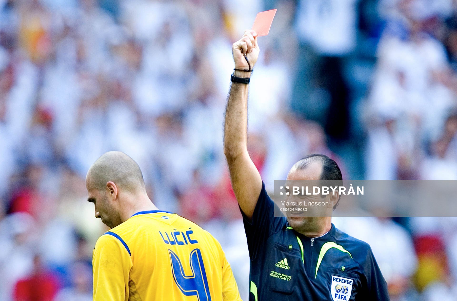 Carlos Simon, Brasilien (Domare) ger Teddy Lucic, Sverige