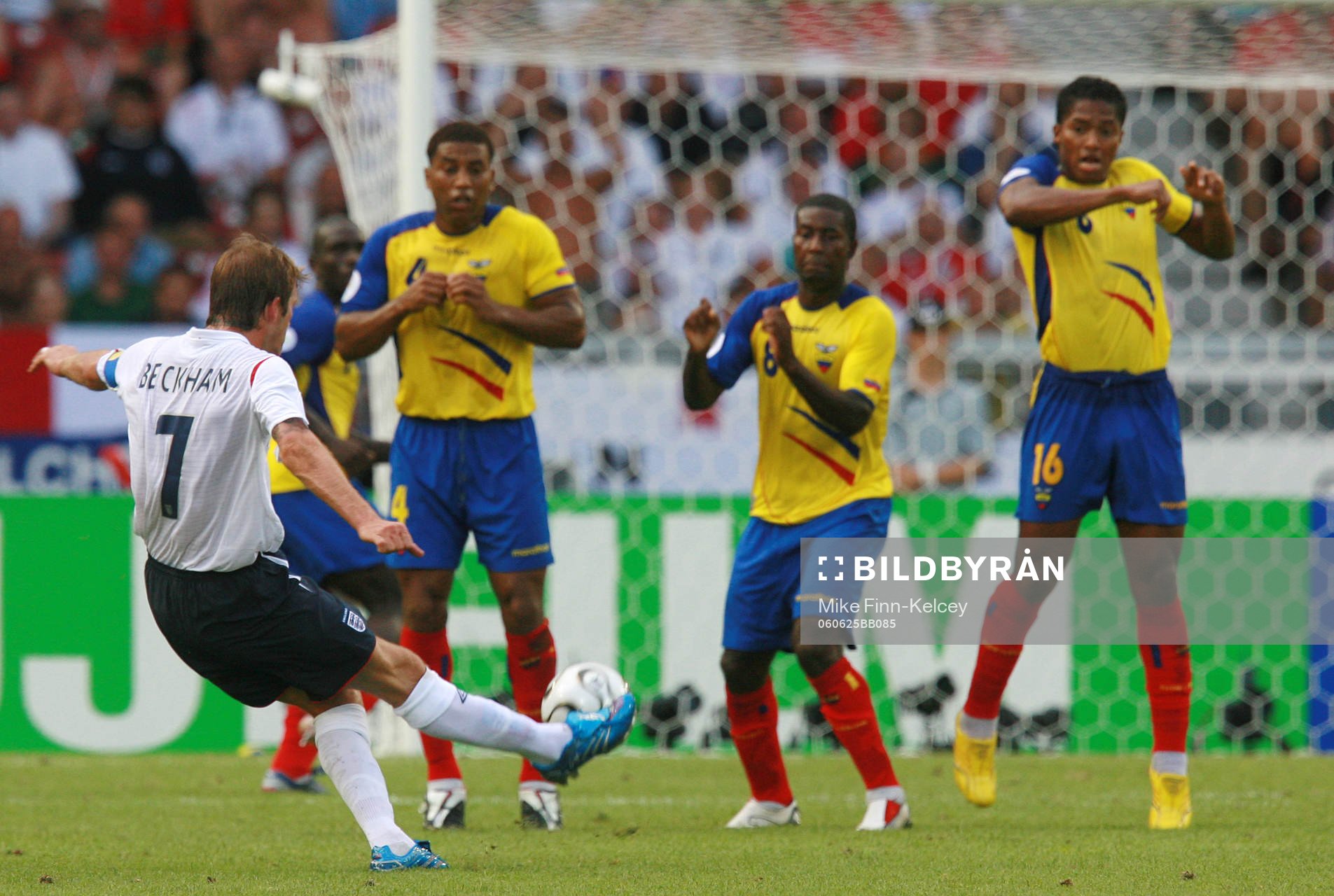 David Beckham, England slår en frispark
