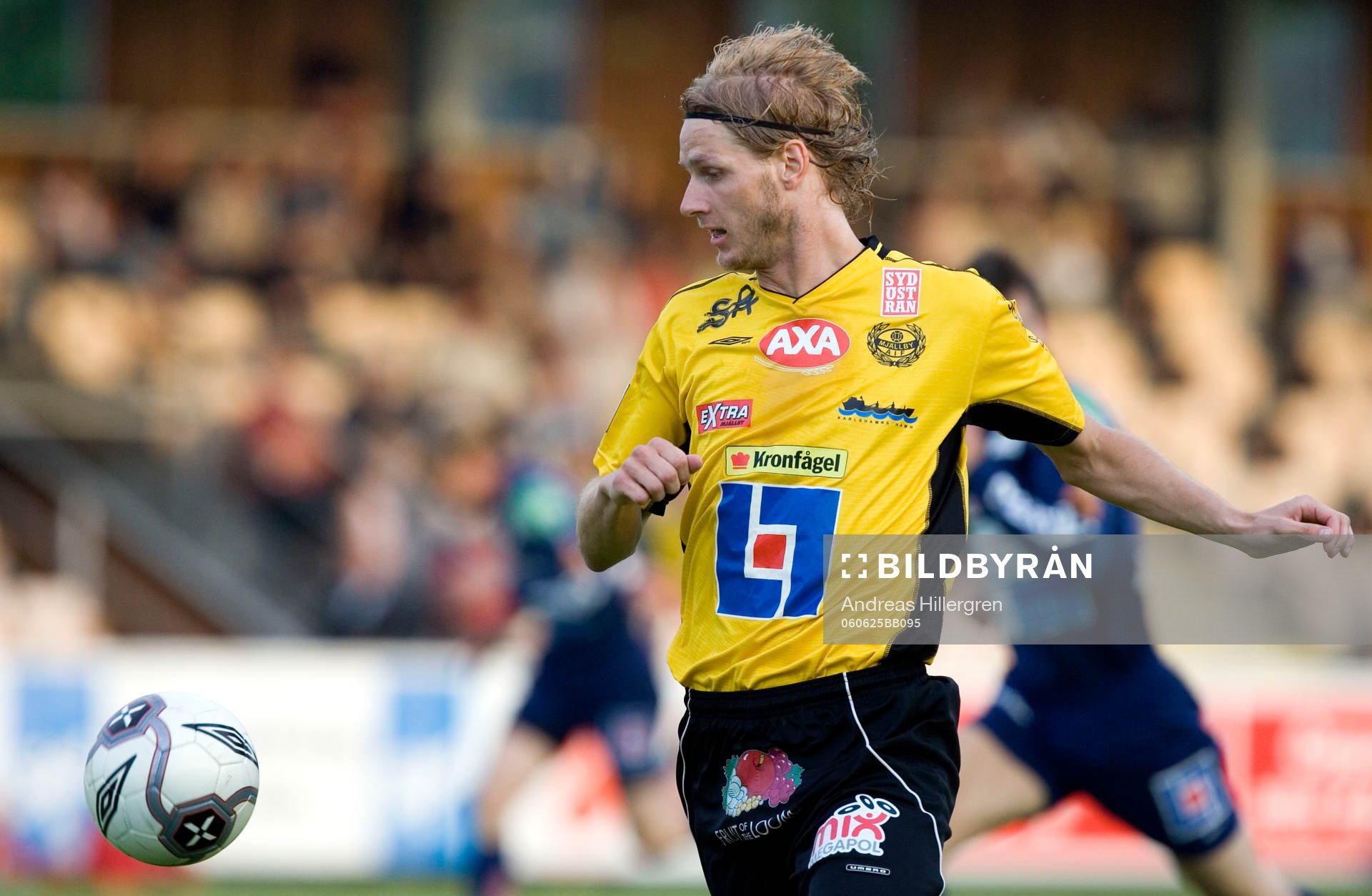 Simon Sjöfors, jublar