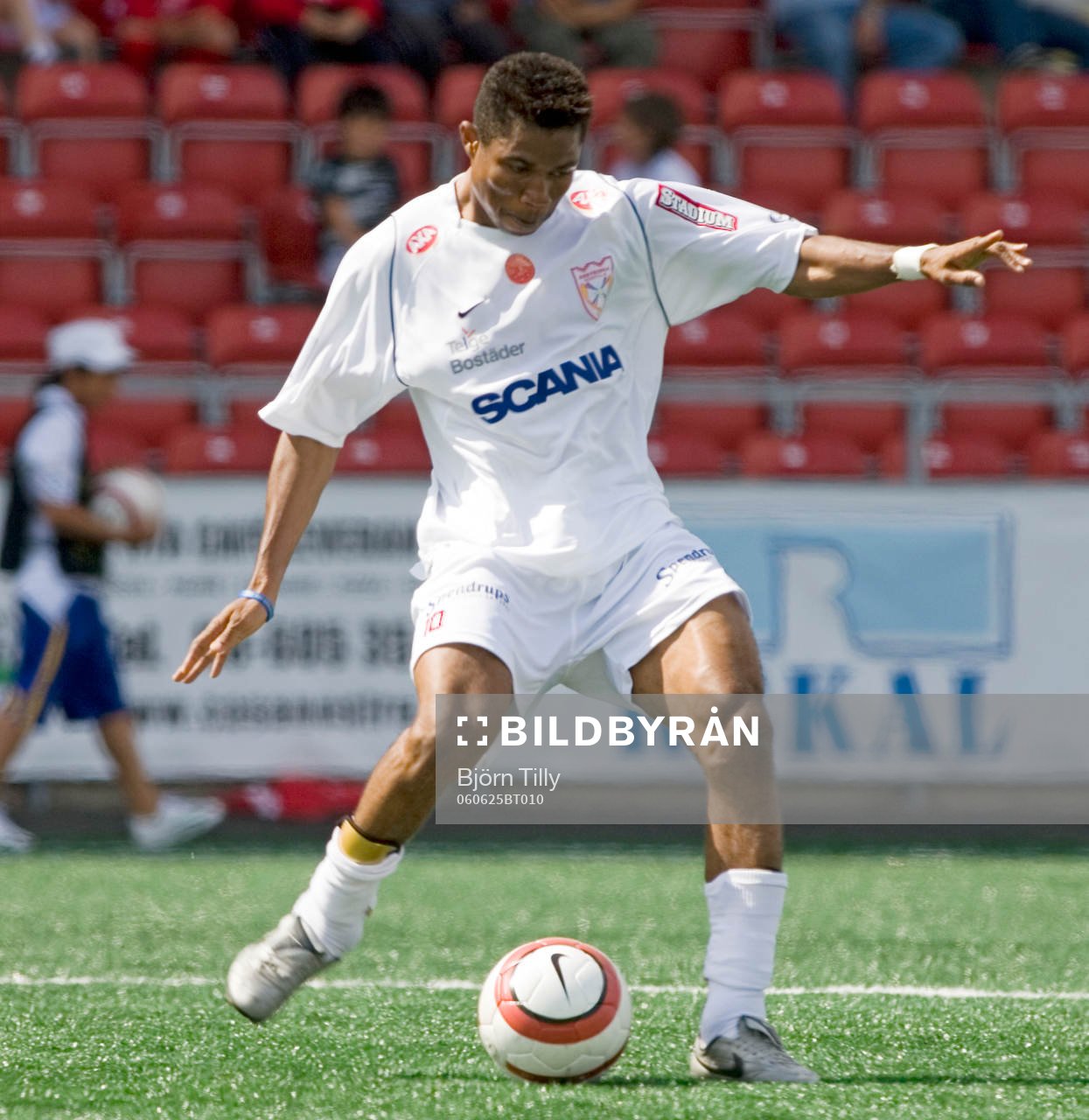 Charles Sampson, Assyriska