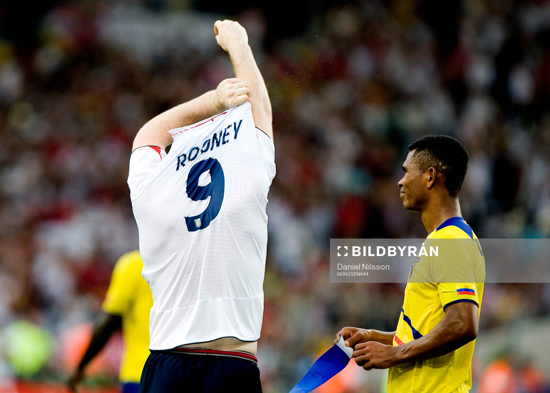 Wayne Rooney, England byter tröja